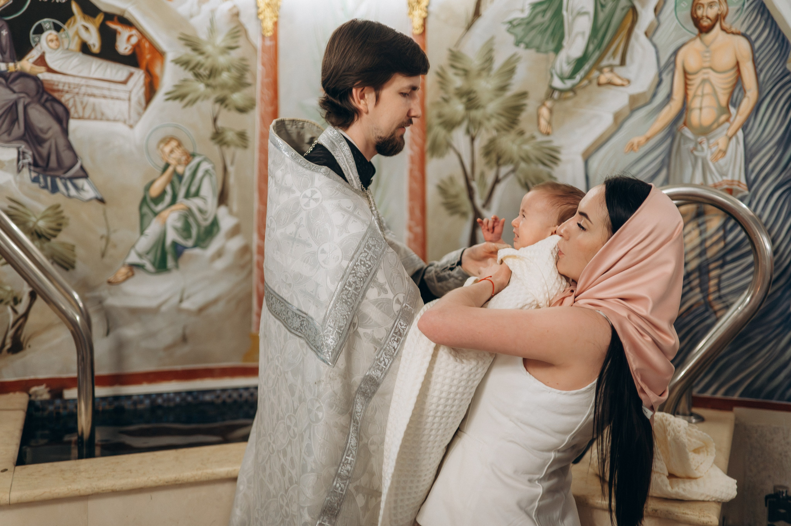 Крещение Марка (Храм Софии Слуцкой). Семейный фотограф в Минске Дарья Дреко