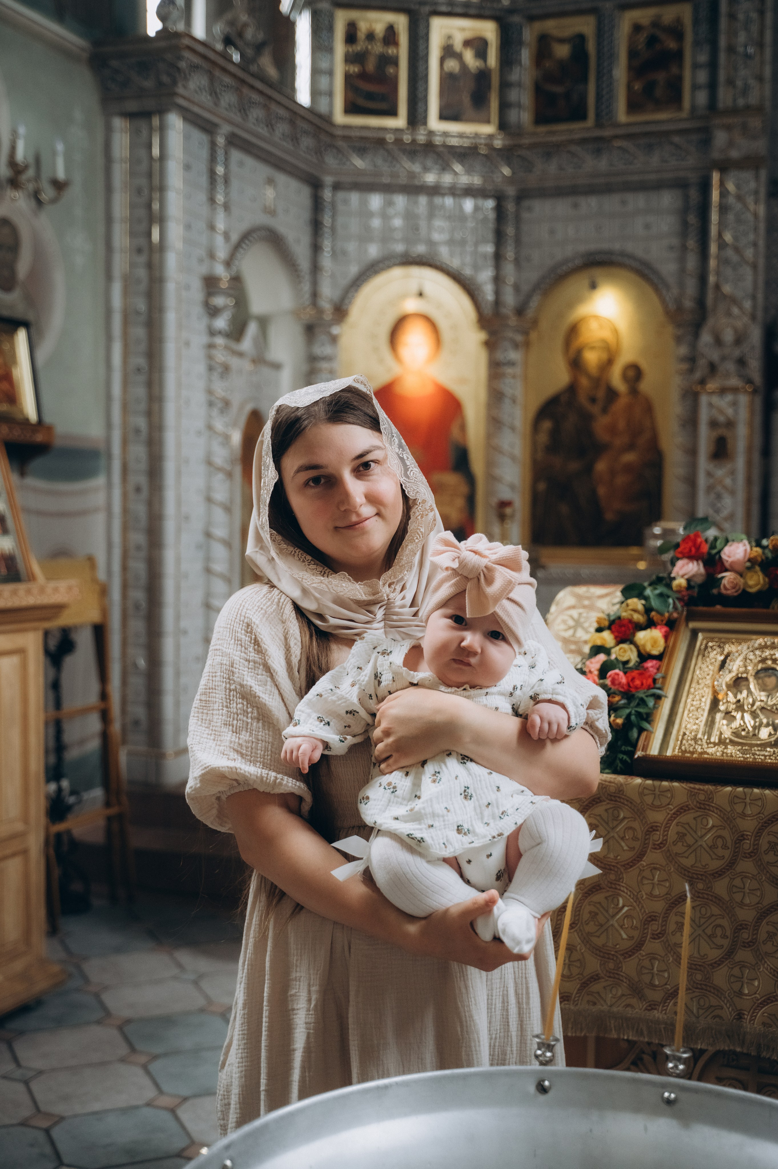 Крещение Вари (Дом Милосердия). Семейный фотограф в Минске Дарья Дреко