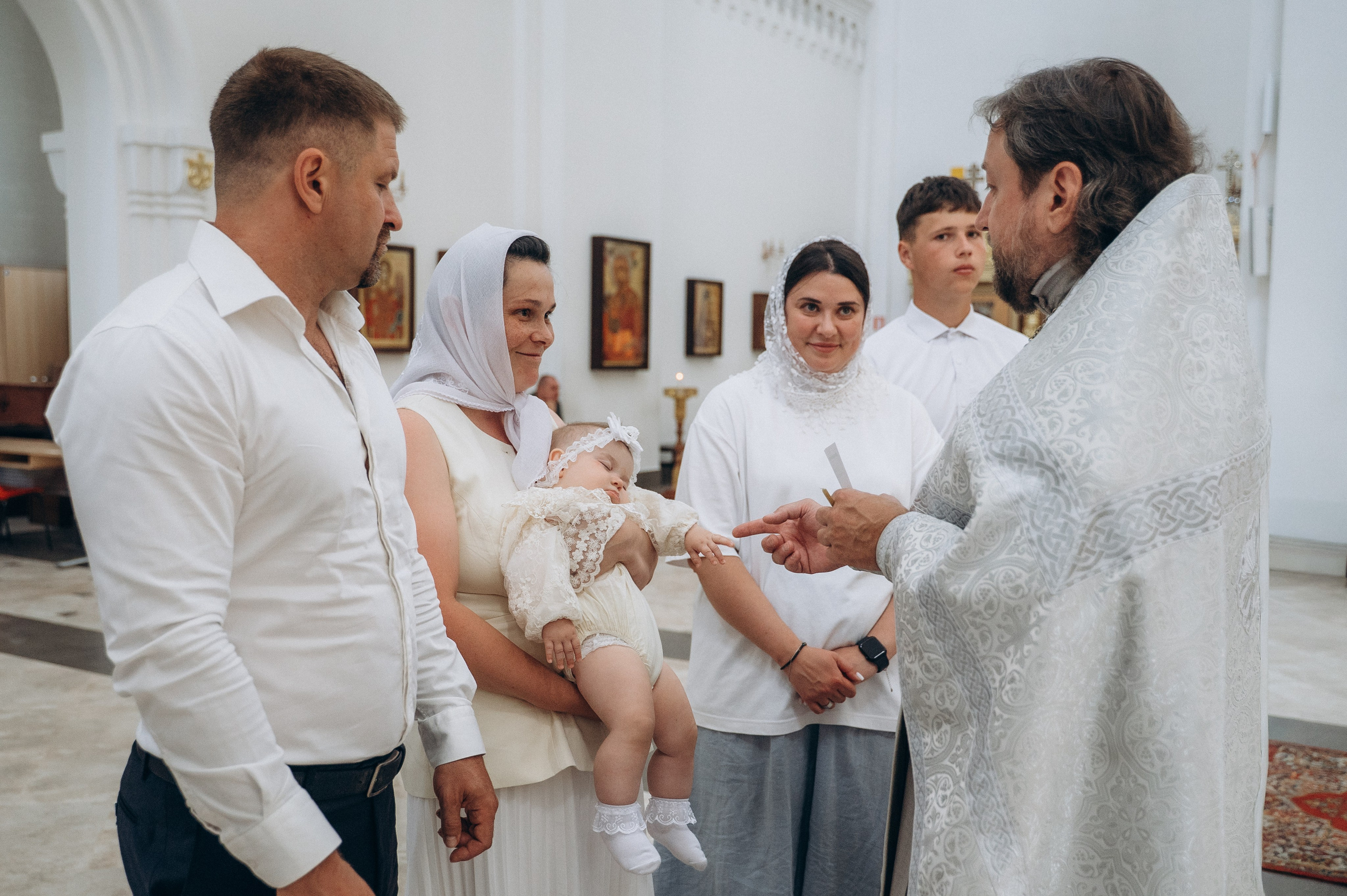 Крещение Верочки (Храм иконы Божией Матери «Всех скорбящих Радость). Семейный фотограф в Минске Дарья Дреко