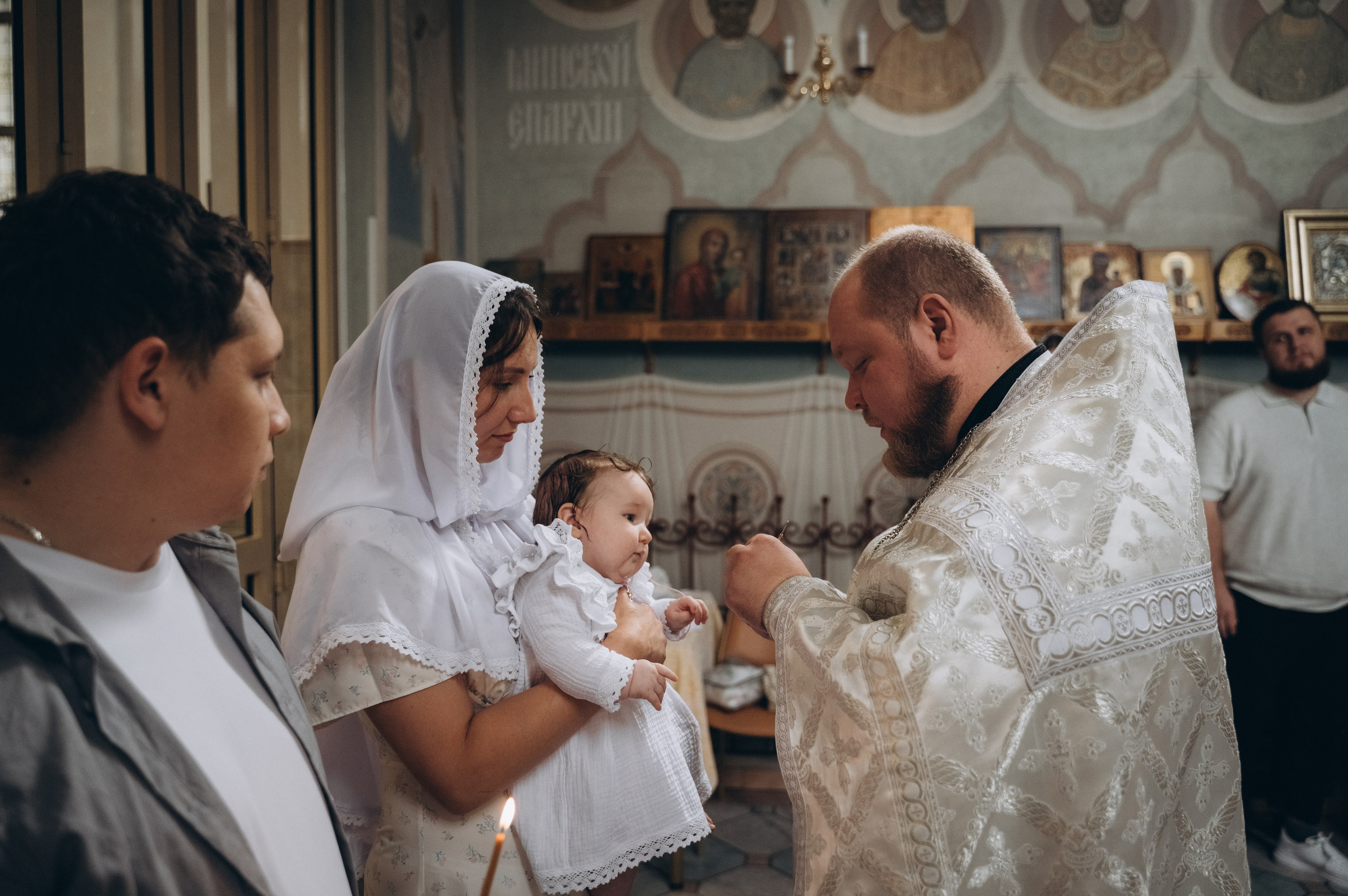 Крещение Вари (Дом Милосердия). Семейный фотограф в Минске Дарья Дреко