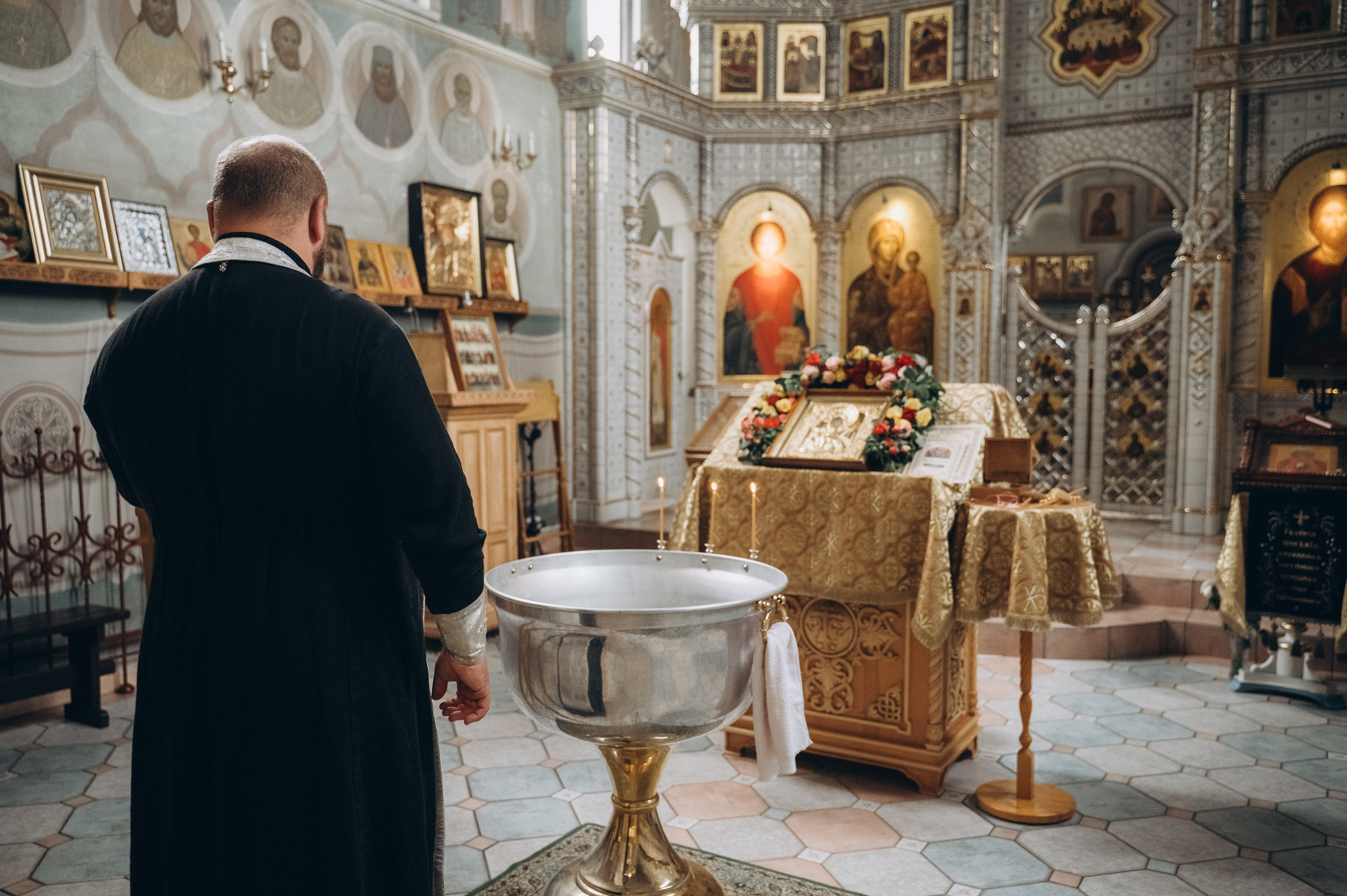 Крещение Вари (Дом Милосердия). Семейный фотограф в Минске Дарья Дреко