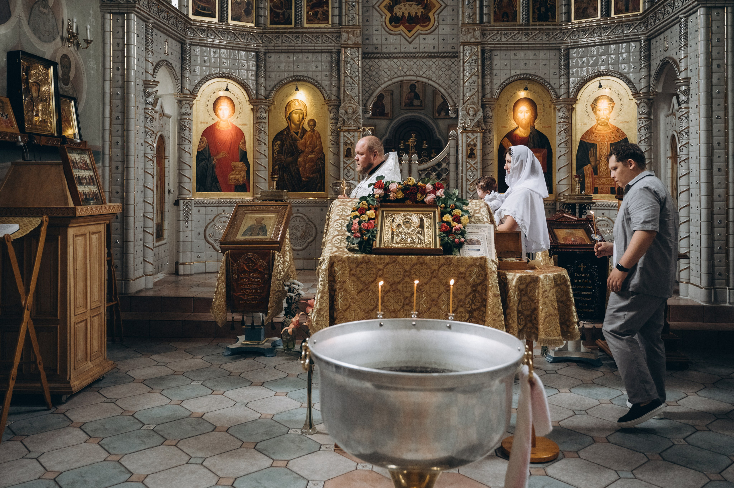 Крещение Вари (Дом Милосердия). Семейный фотограф в Минске Дарья Дреко