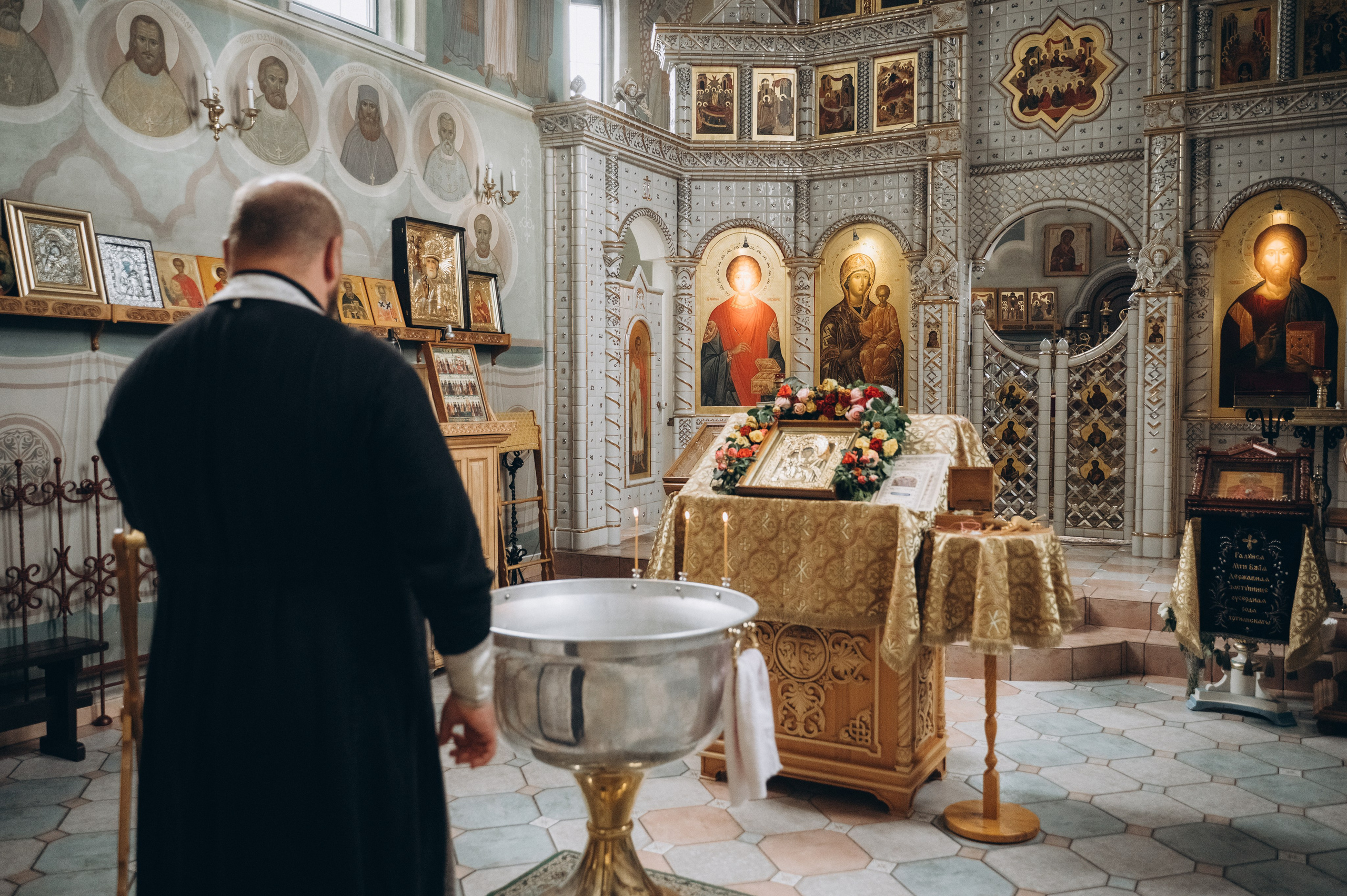 Крещение Вари (Дом Милосердия). Семейный фотограф в Минске Дарья Дреко