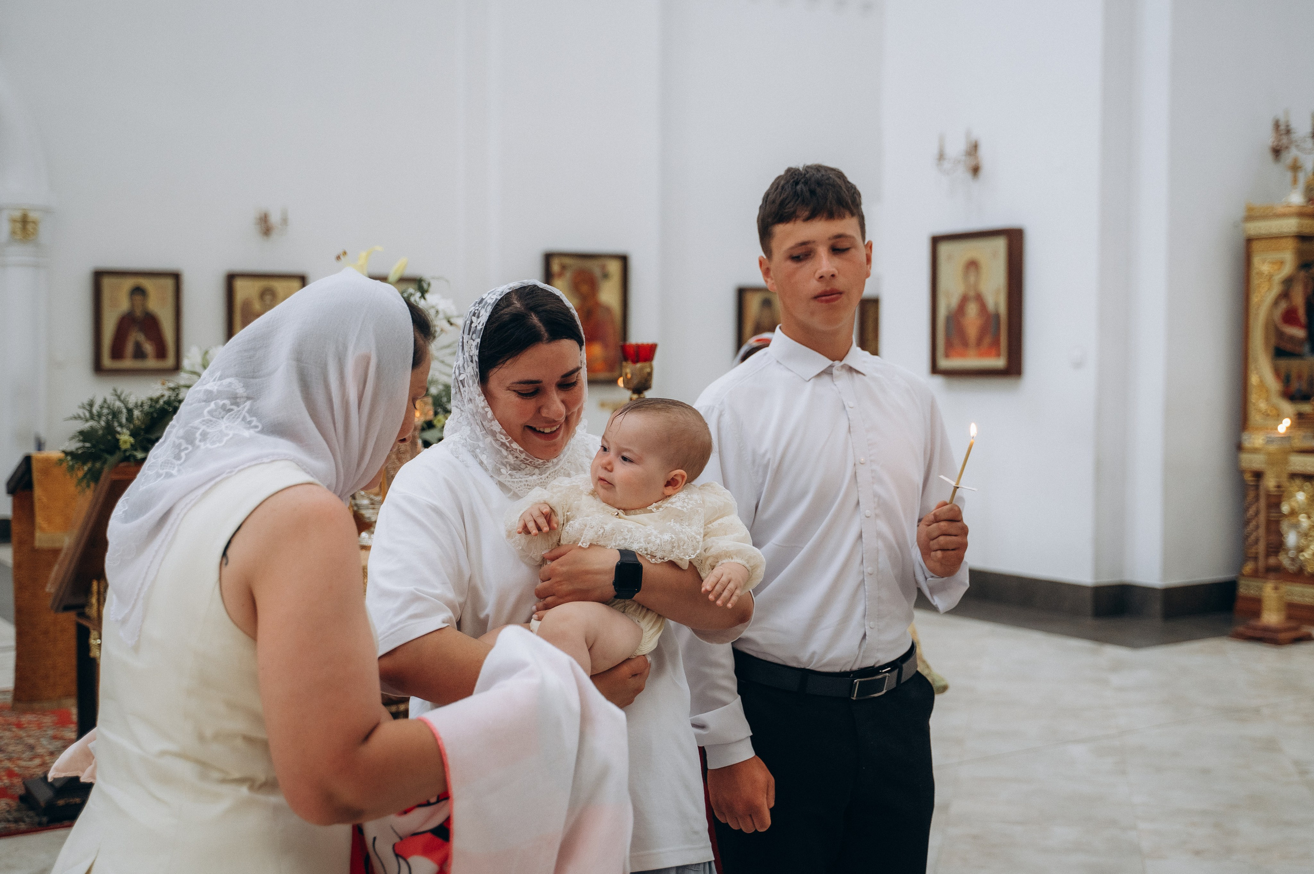 Крещение Верочки (Храм иконы Божией Матери «Всех скорбящих Радость). Семейный фотограф в Минске Дарья Дреко