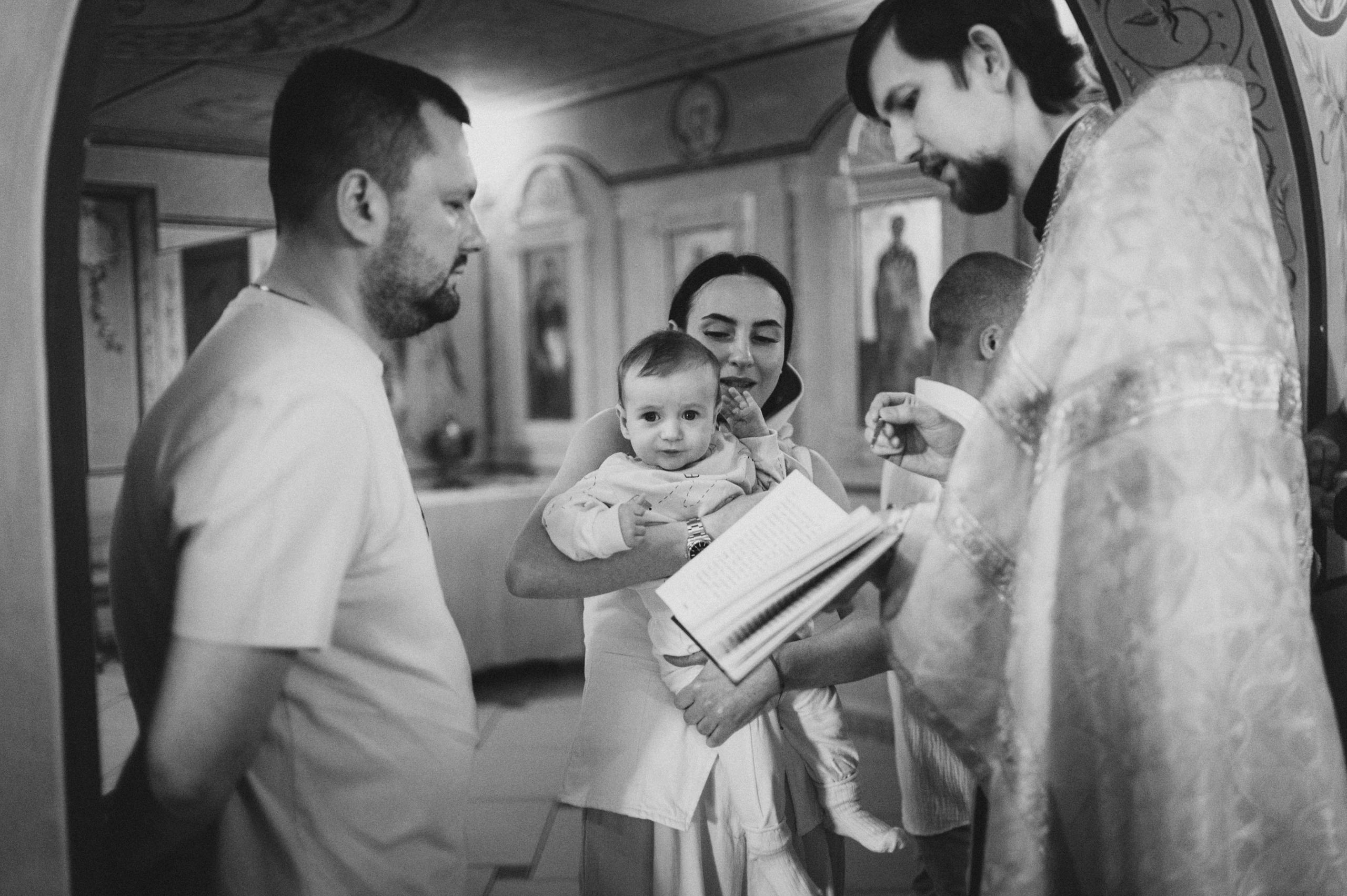 Крещение Марка (Храм Софии Слуцкой). Семейный фотограф в Минске Дарья Дреко