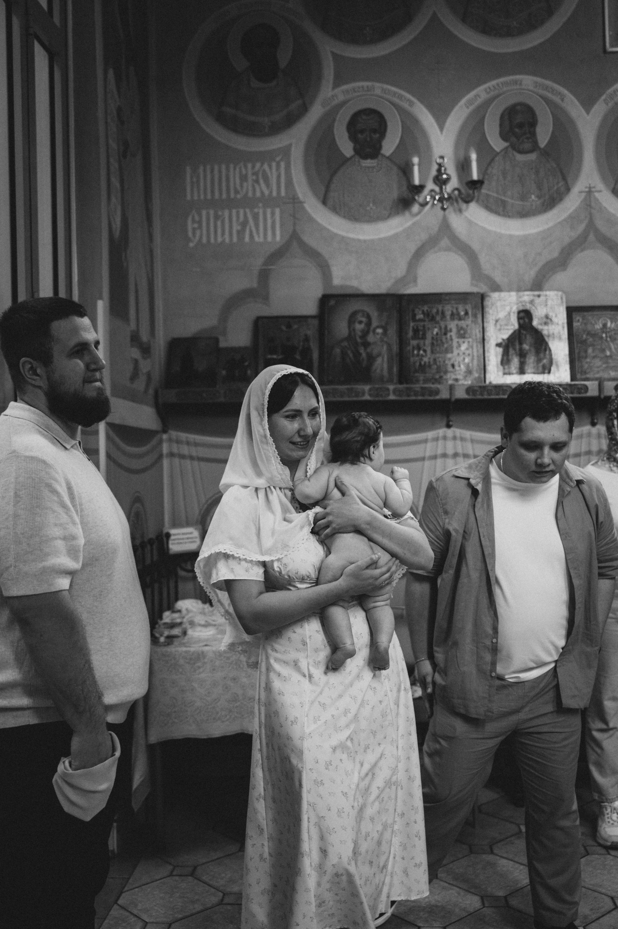 Крещение Вари (Дом Милосердия). Семейный фотограф в Минске Дарья Дреко
