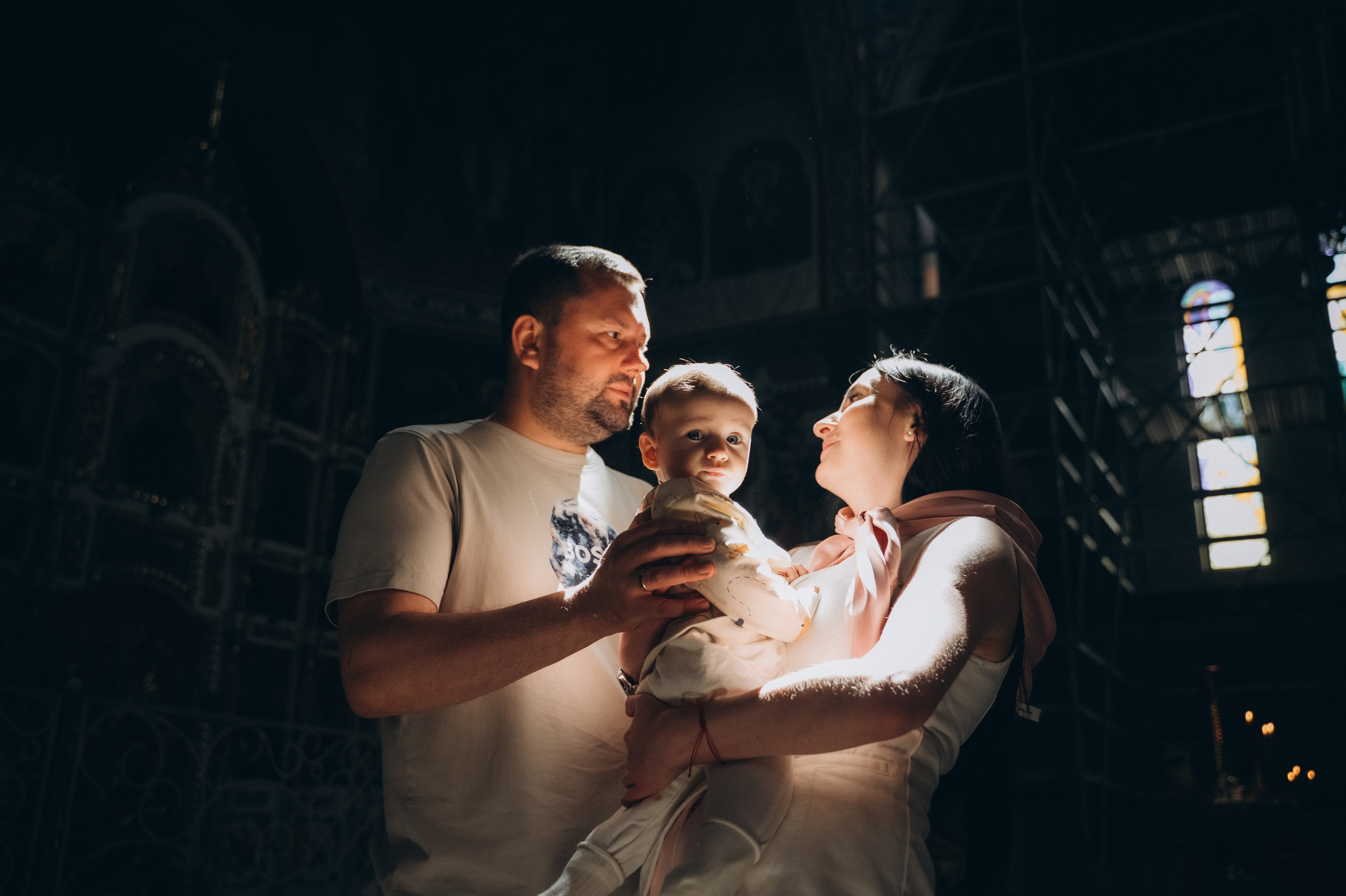 Крещение Марка (Храм Софии Слуцкой). Семейный фотограф в Минске Дарья Дреко