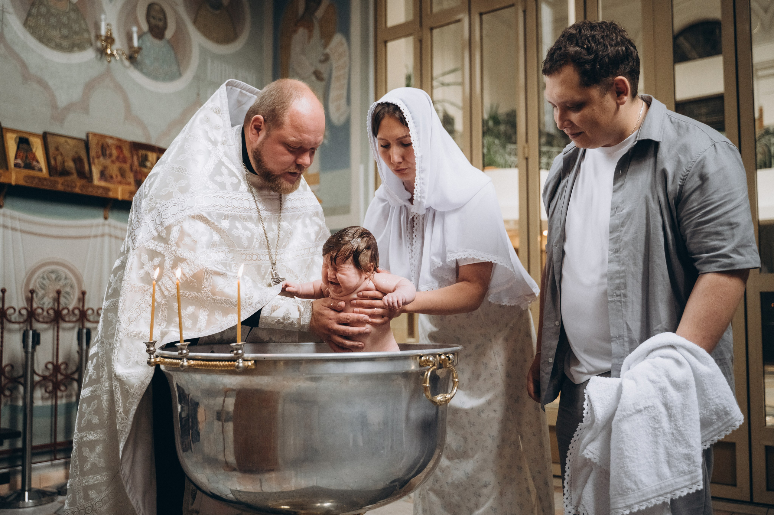 Крещение Вари (Дом Милосердия). Семейный фотограф в Минске Дарья Дреко