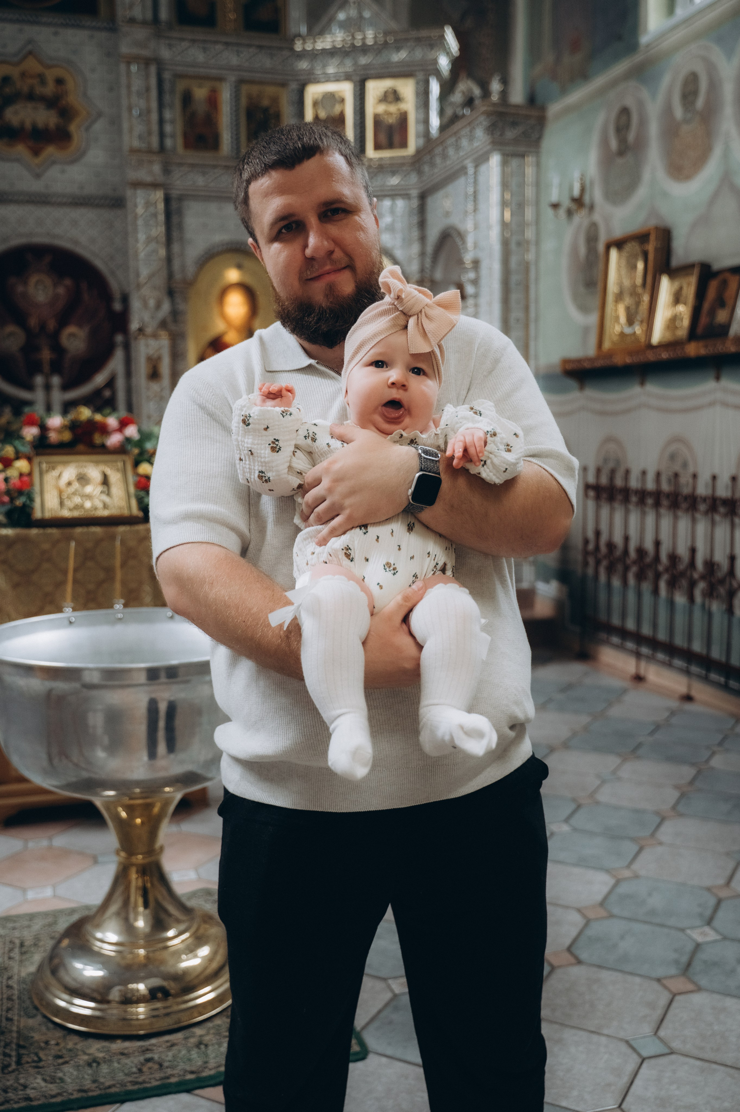 Крещение Вари (Дом Милосердия). Семейный фотограф в Минске Дарья Дреко