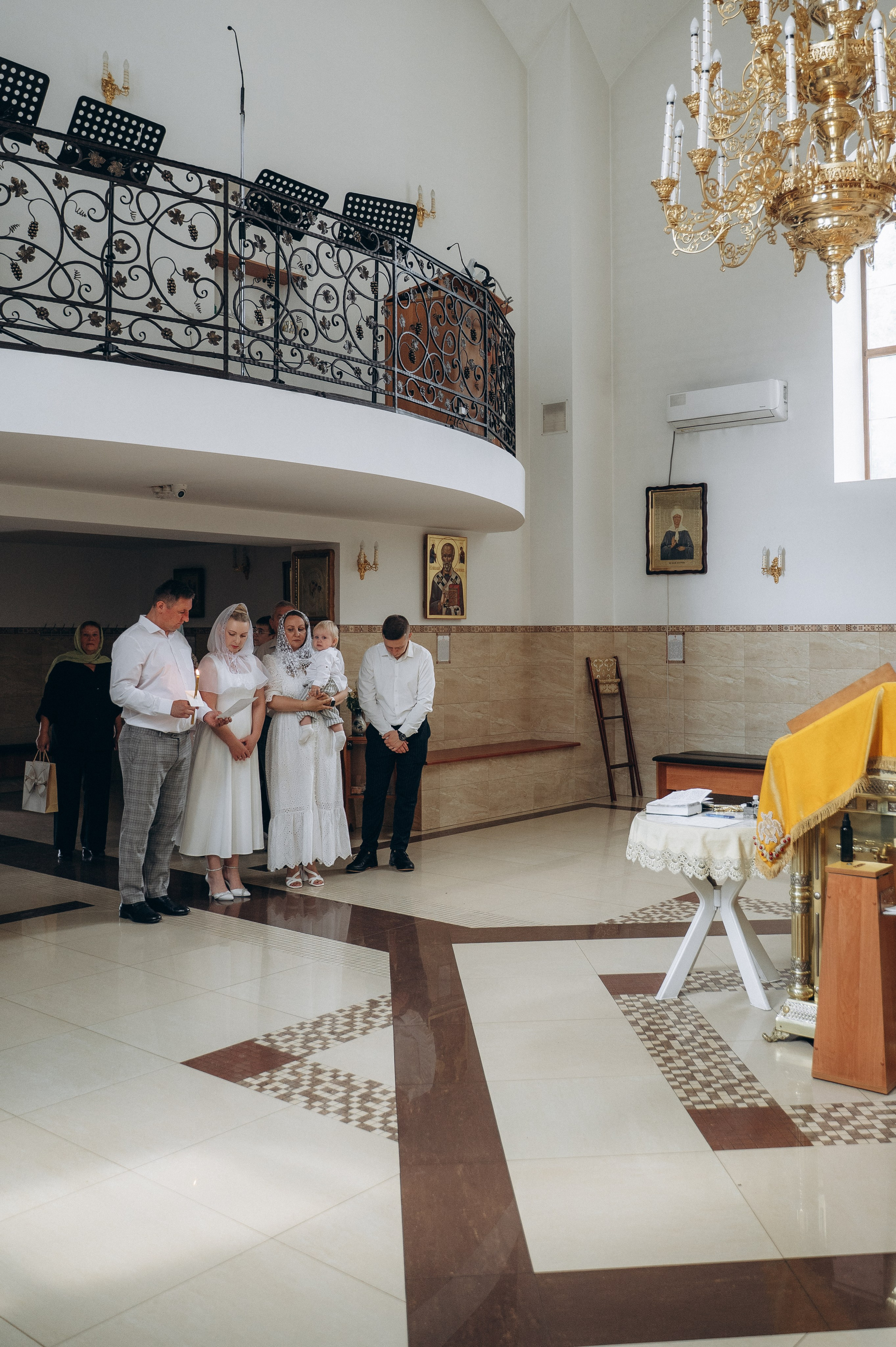 Крещение Станислава (Храм Луки Крымского). Семейный фотограф в Минске Дарья Дреко