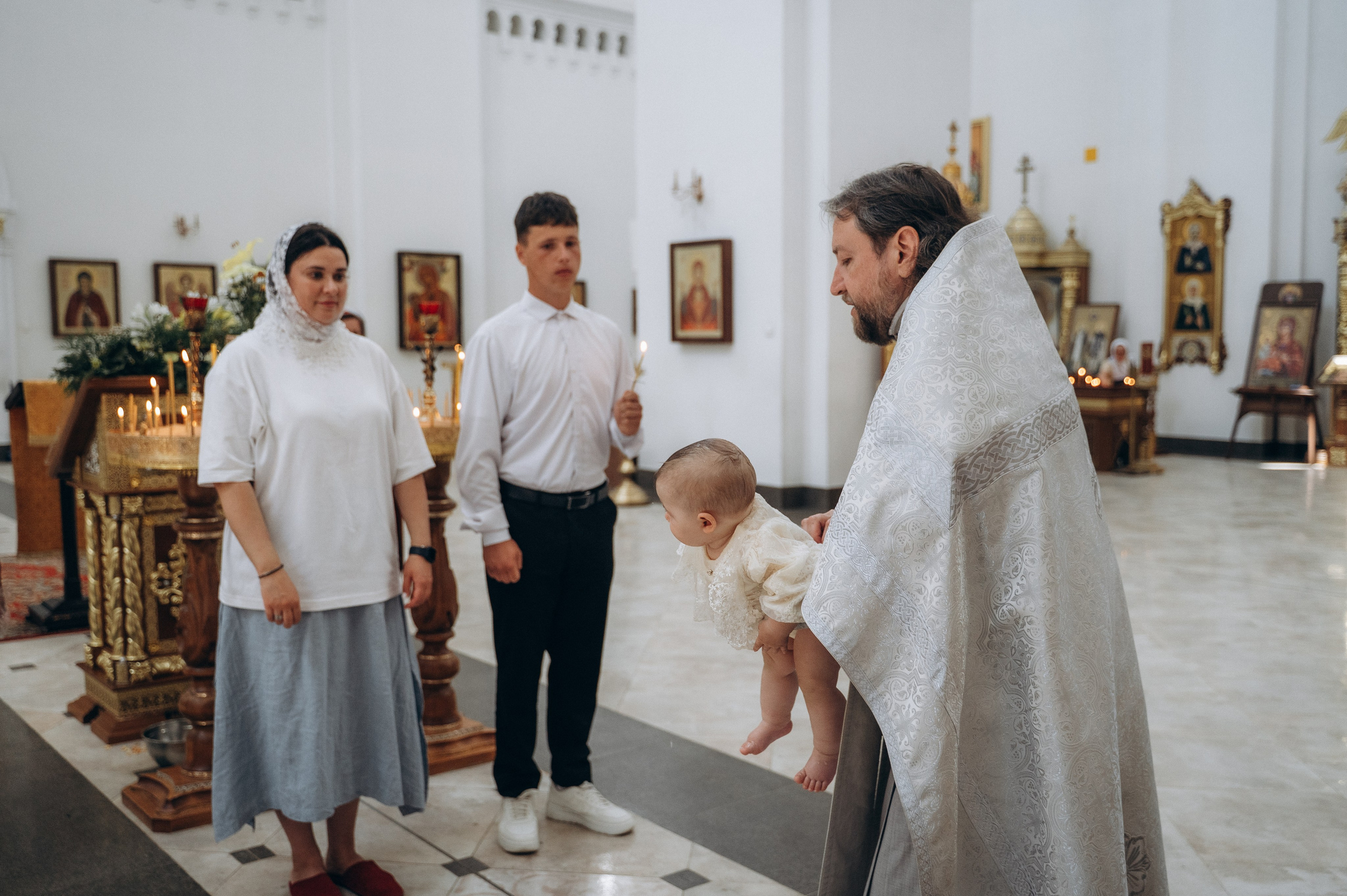 Крещение Верочки (Храм иконы Божией Матери «Всех скорбящих Радость). Семейный фотограф в Минске Дарья Дреко