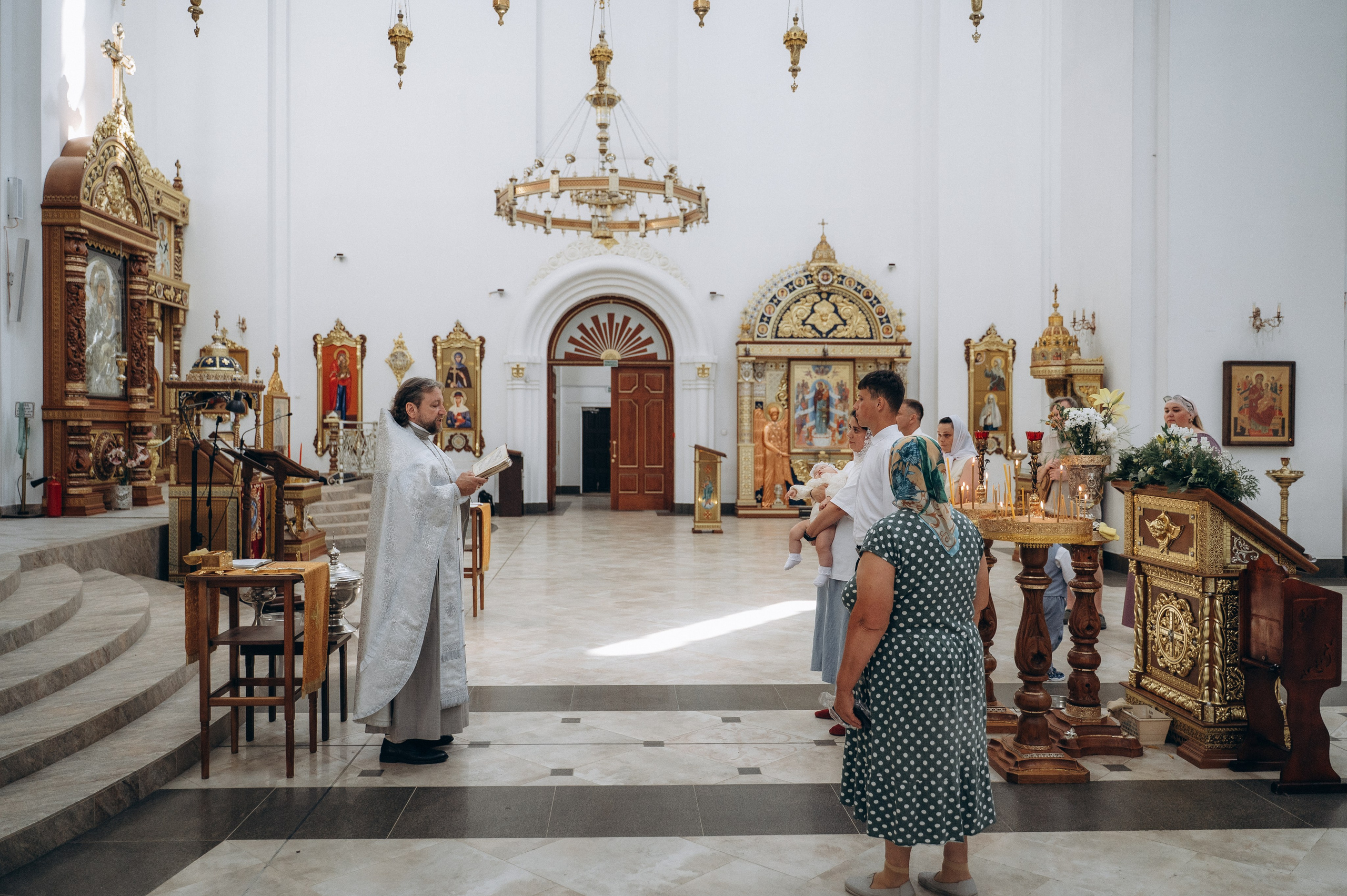 Крещение Верочки (Храм иконы Божией Матери «Всех скорбящих Радость). Семейный фотограф в Минске Дарья Дреко