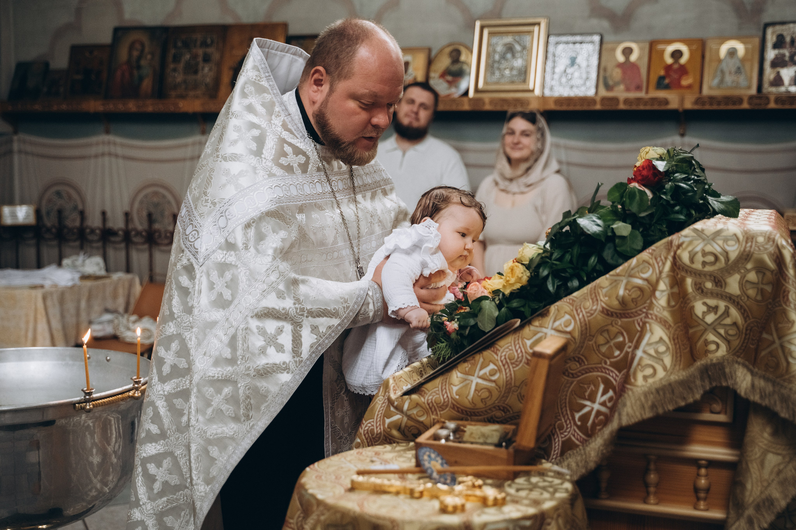 Крещение Вари (Дом Милосердия). Семейный фотограф в Минске Дарья Дреко