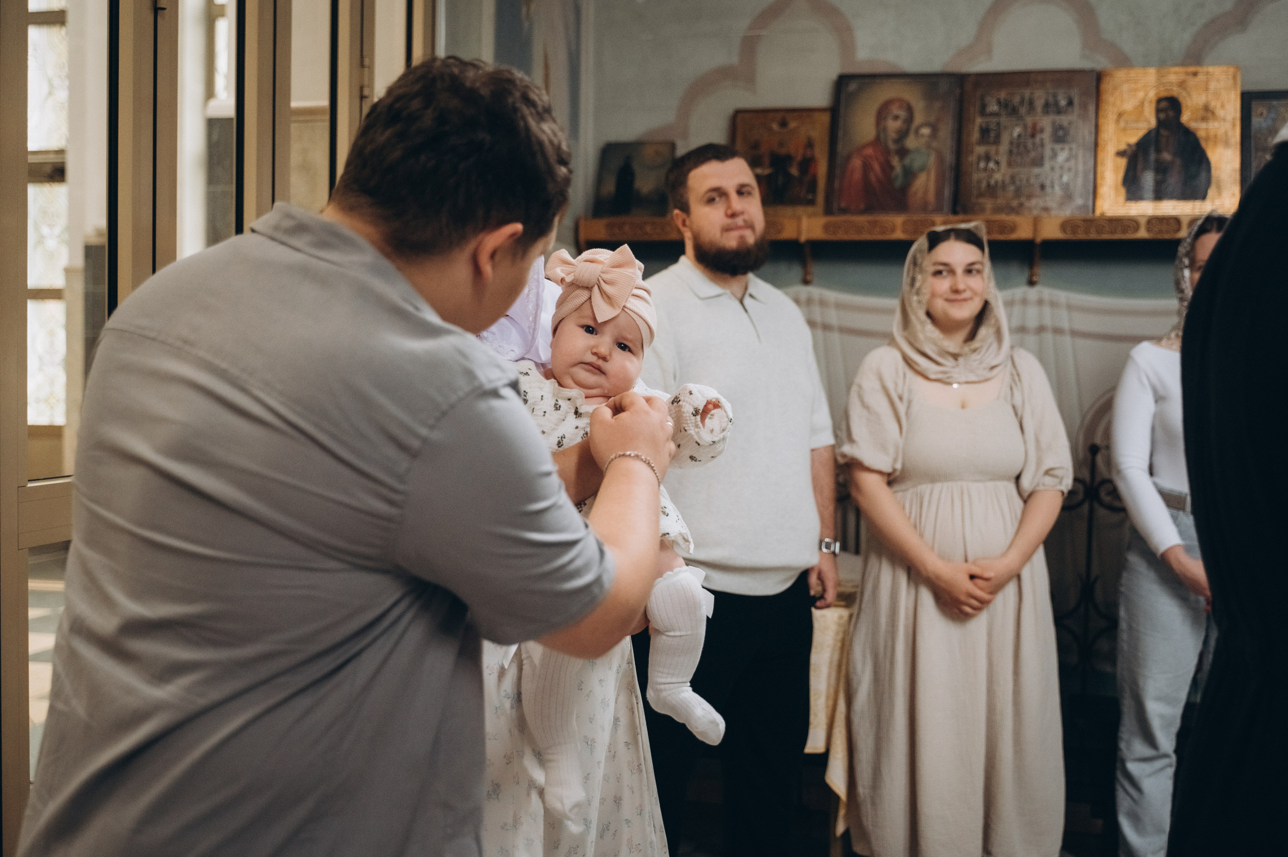 Крещение Вари (Дом Милосердия). Семейный фотограф в Минске Дарья Дреко