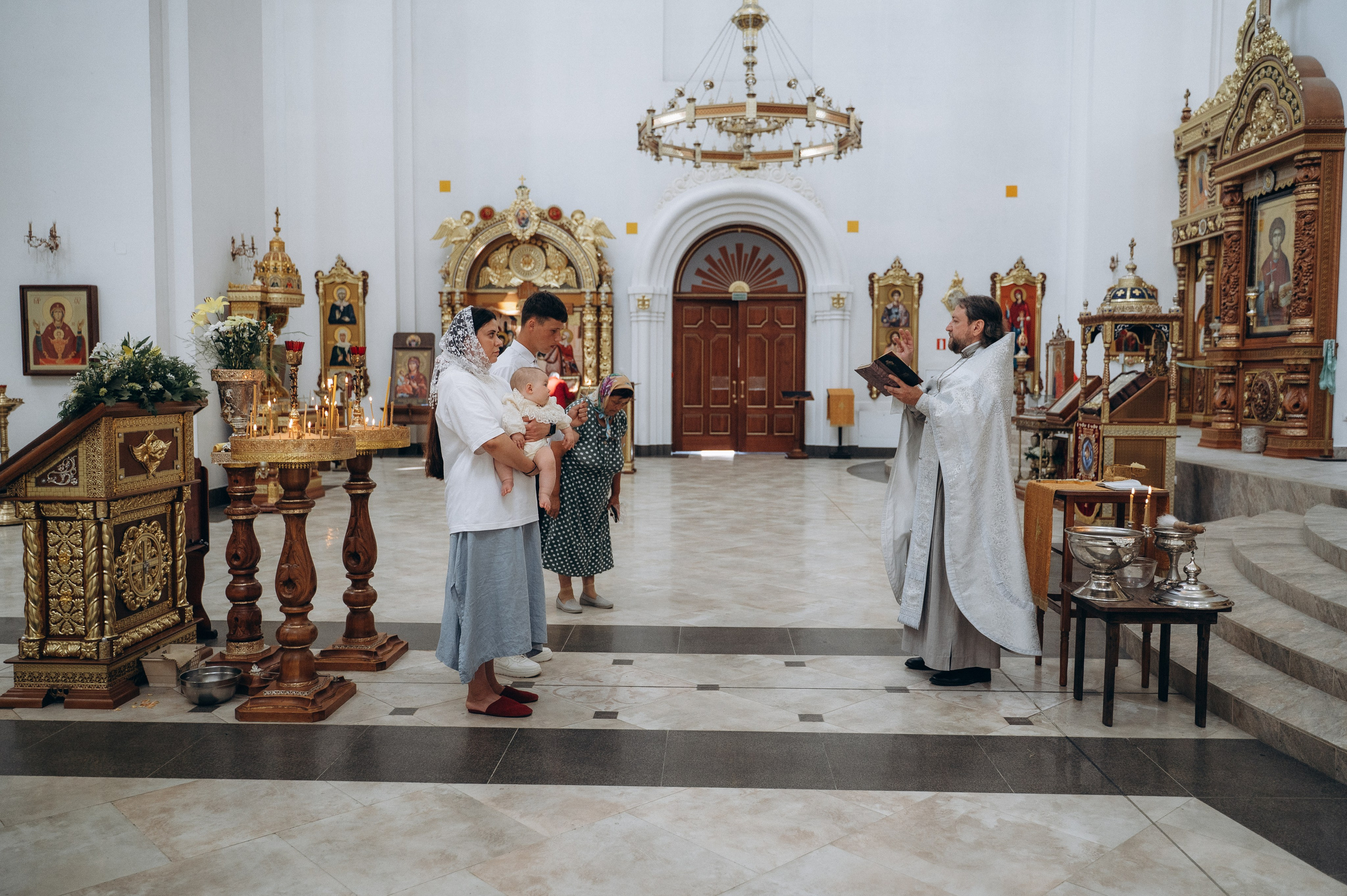 Крещение Верочки (Храм иконы Божией Матери «Всех скорбящих Радость). Семейный фотограф в Минске Дарья Дреко