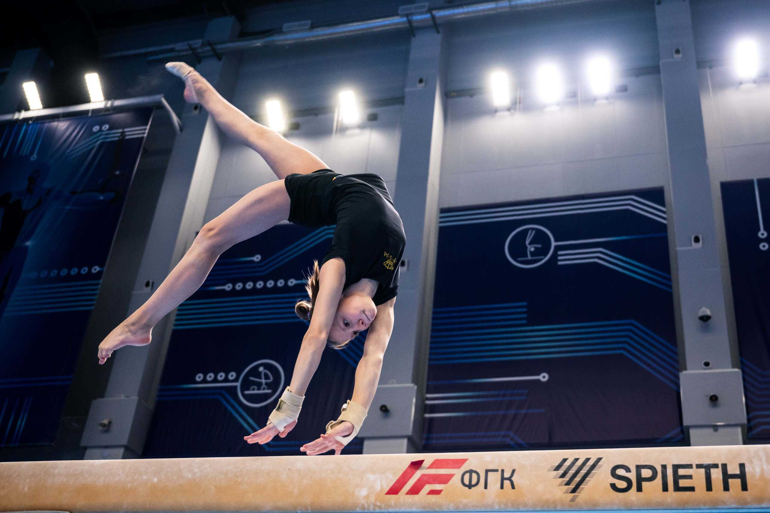 Фотограф спортивной гимнастики в Казани. Спортивный и репортажный фотограф в Казани Вячеслав Сатонин