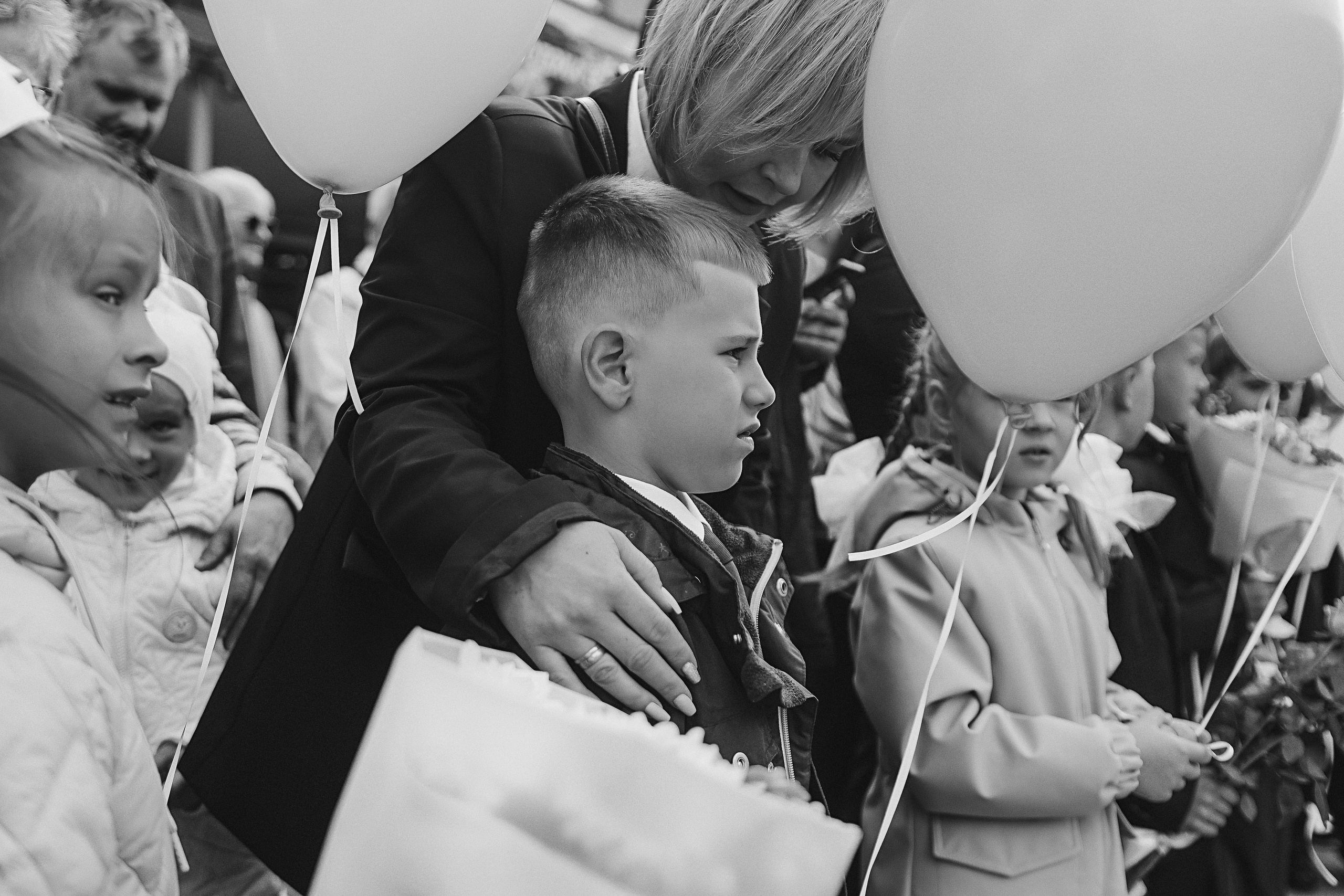 1 сентября линейка+кл час+портреты. Семейный фотограф Тюмень, фотограф на роды Салмина Мария