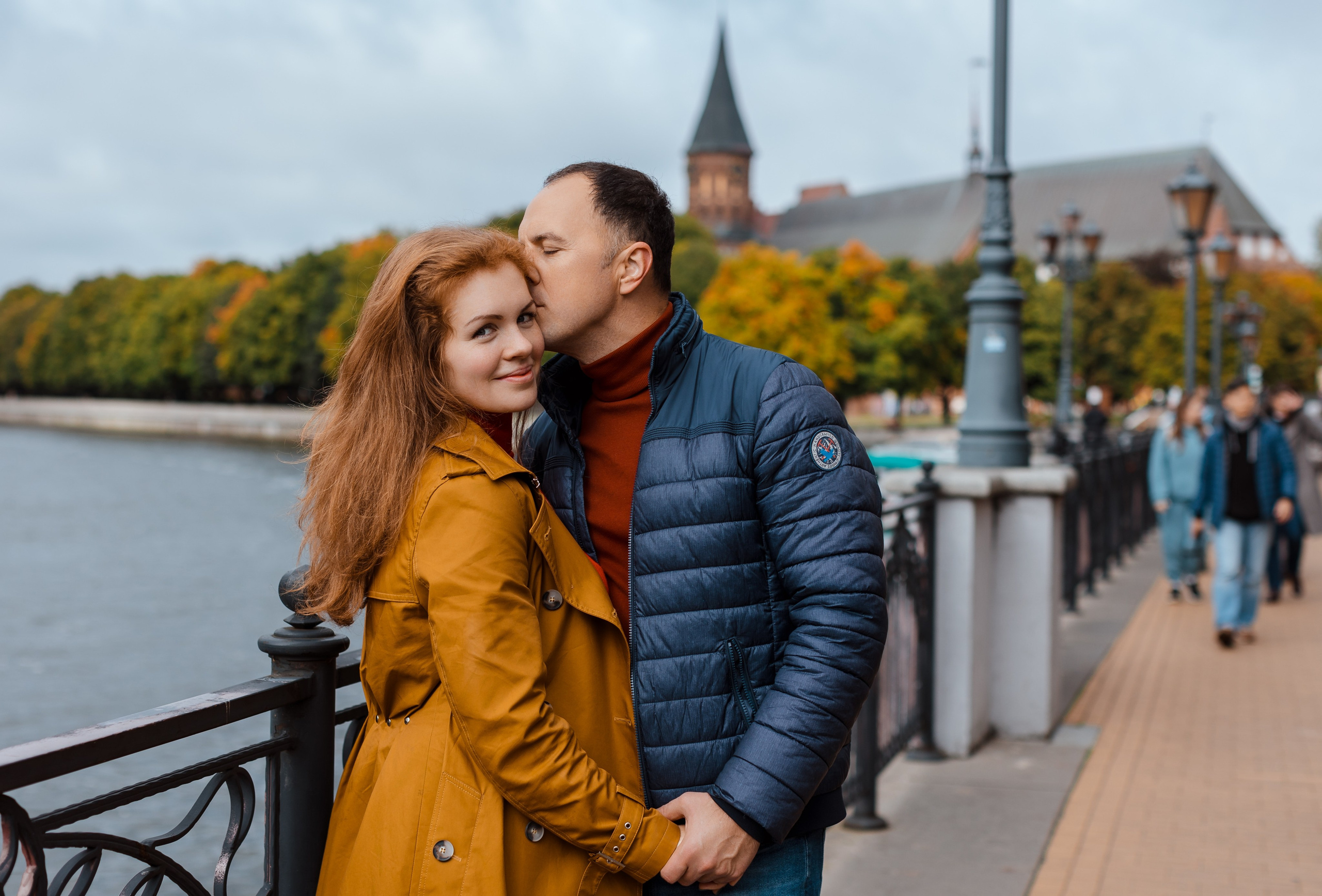 Семейная Рыбная деревня, остров Канта осень. Фотограф в Калининграде свадебная фотография, репортажная, фотосессии