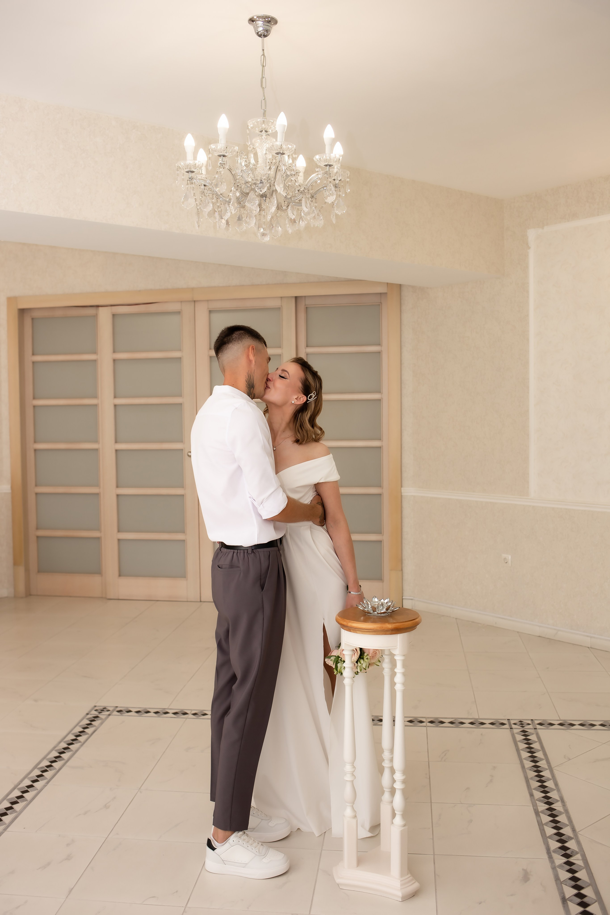 Саша и Вика. Биржевой сквер. Фотограф в Калининграде Решетникова Алина