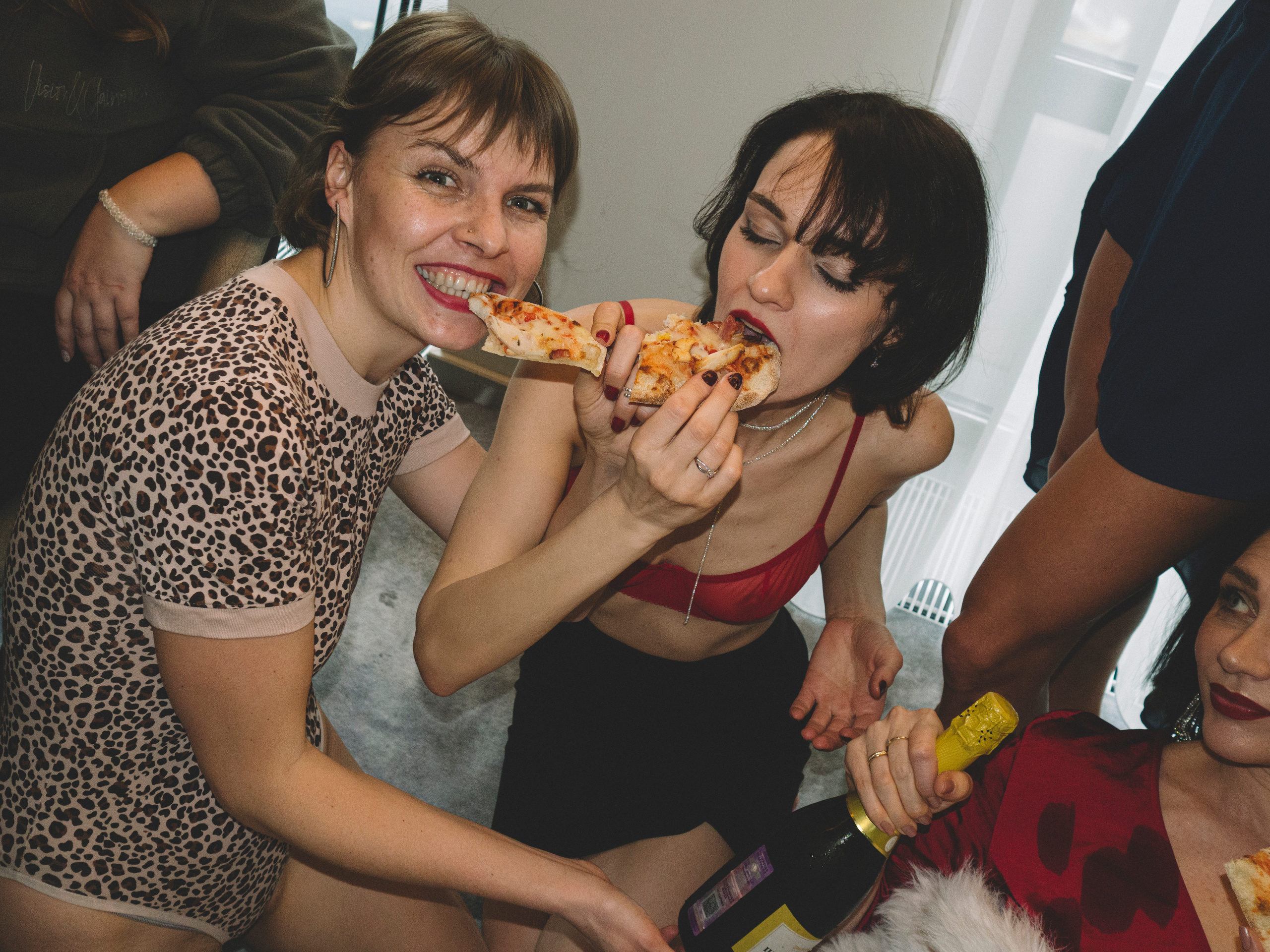 ДЕВИЧНИК 4.0. Лайфстайл фотограф в Москве Катюша Кузьмина