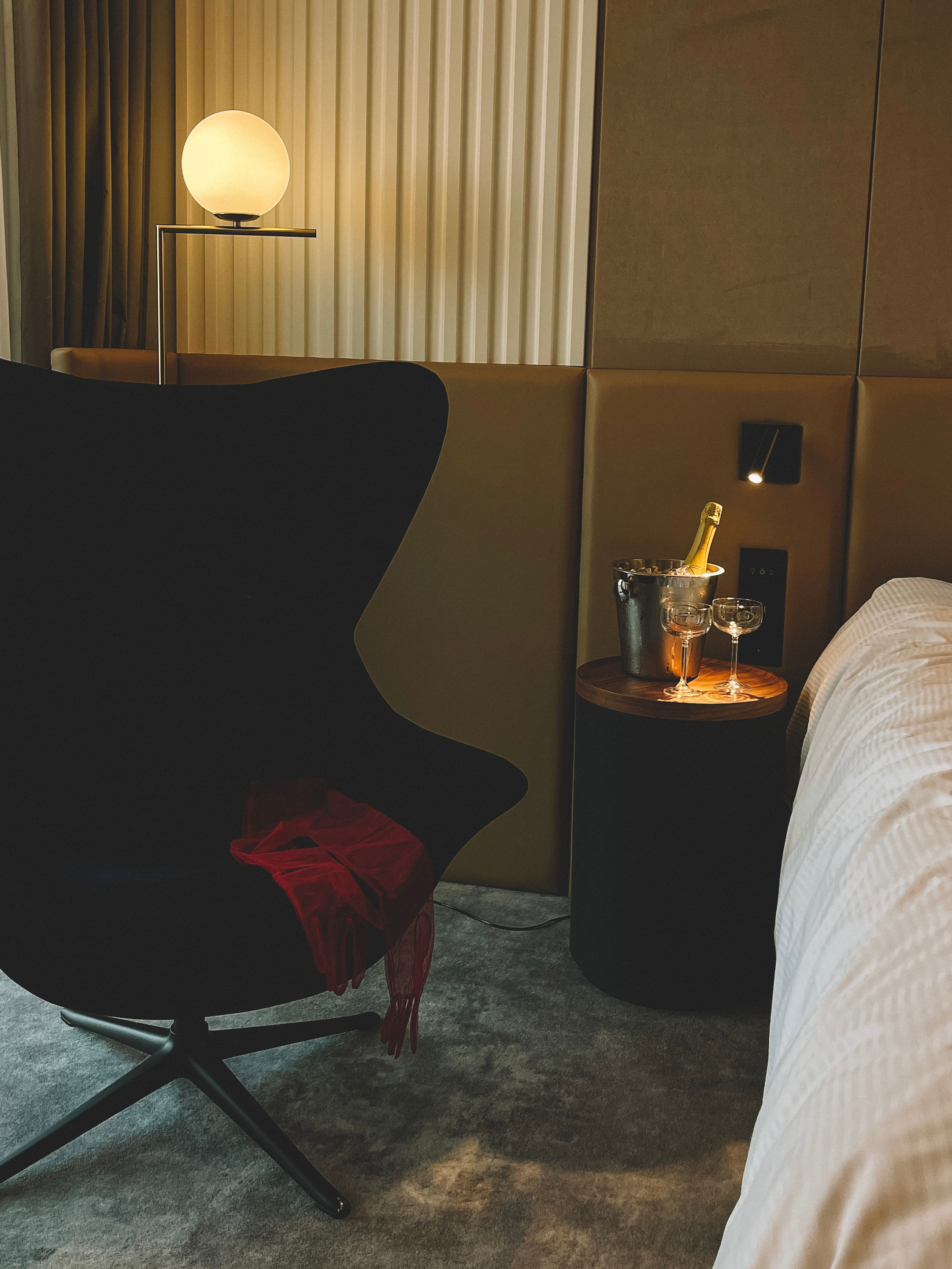 ДЕВИЧНИК 4.0. Лайфстайл фотограф в Москве Катюша Кузьмина