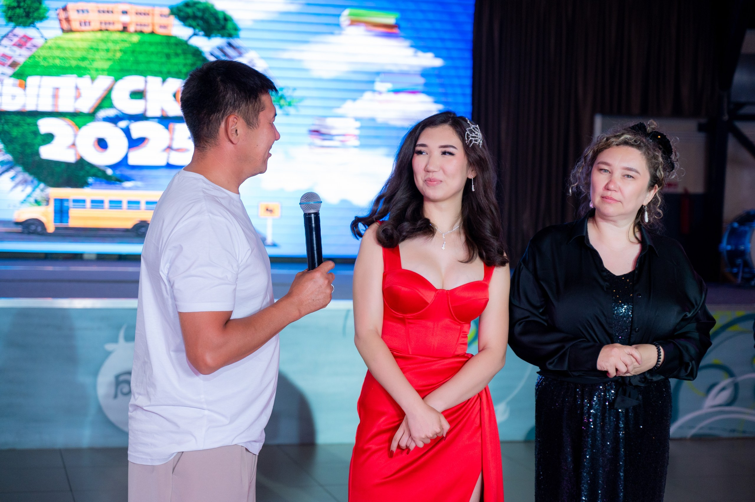 Выпускной 11 класс. Женский и семейный фотограф Елизова Оля г. Улан-Удэ