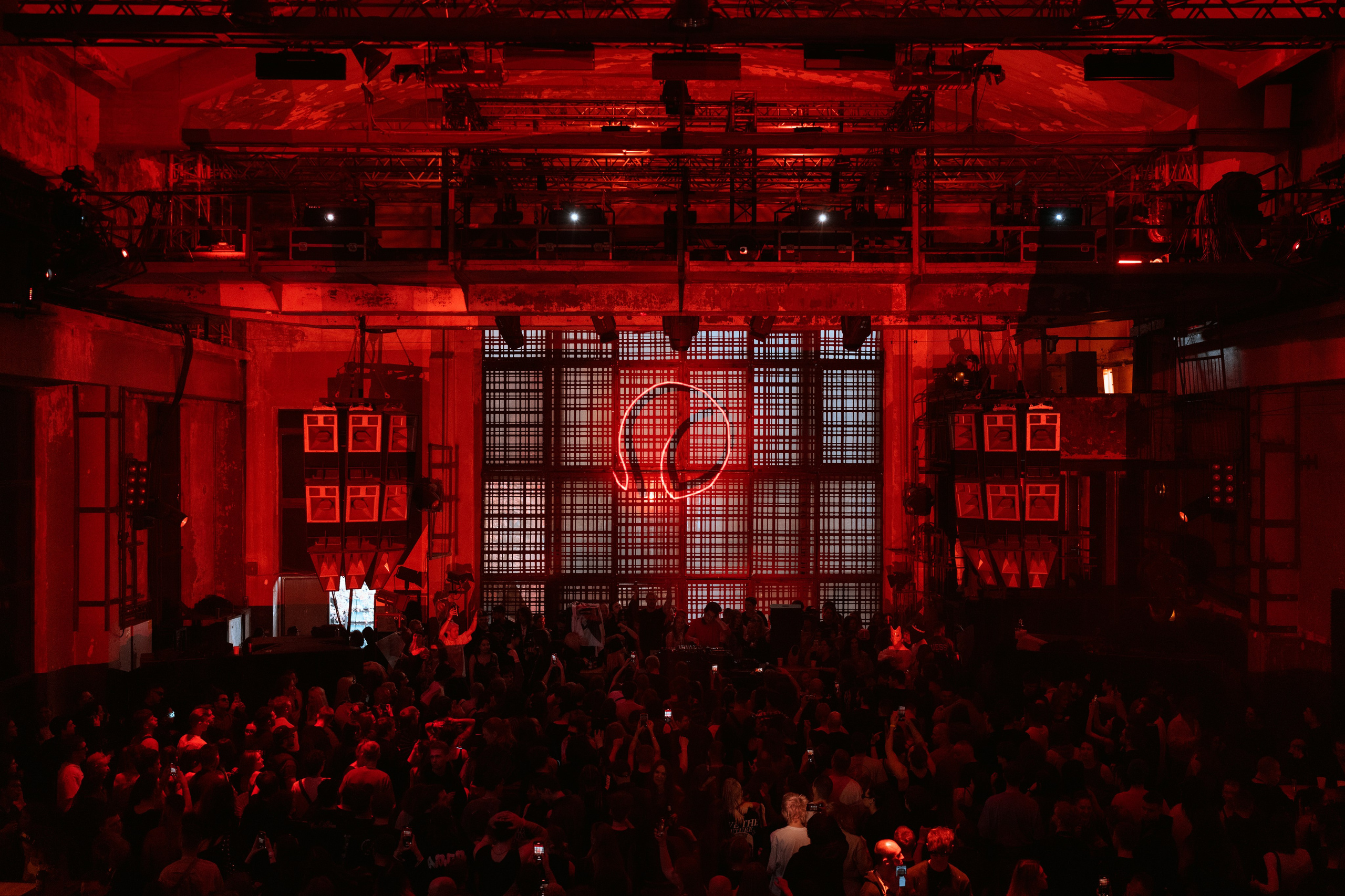 SICK YEARS, ARMA ╳ SILA SVETA. @tomrus: Рустам Шагиморданов — фотограф