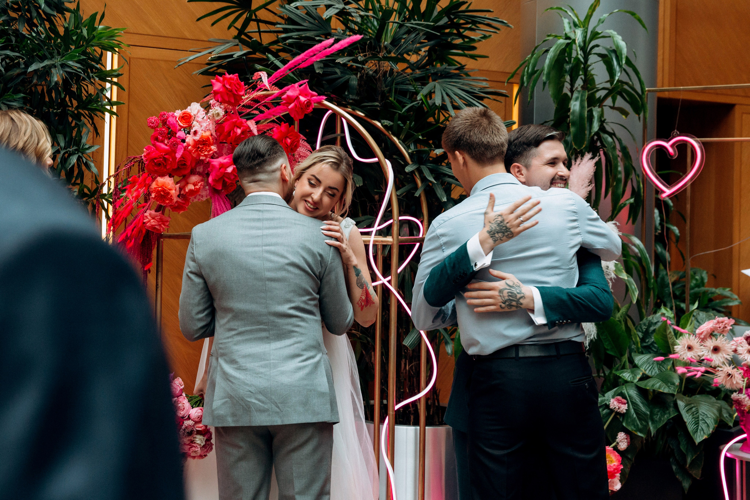 Неоновая свадьба. Свадебный фотограф в Санкт-Петербурге Вика Стукачева