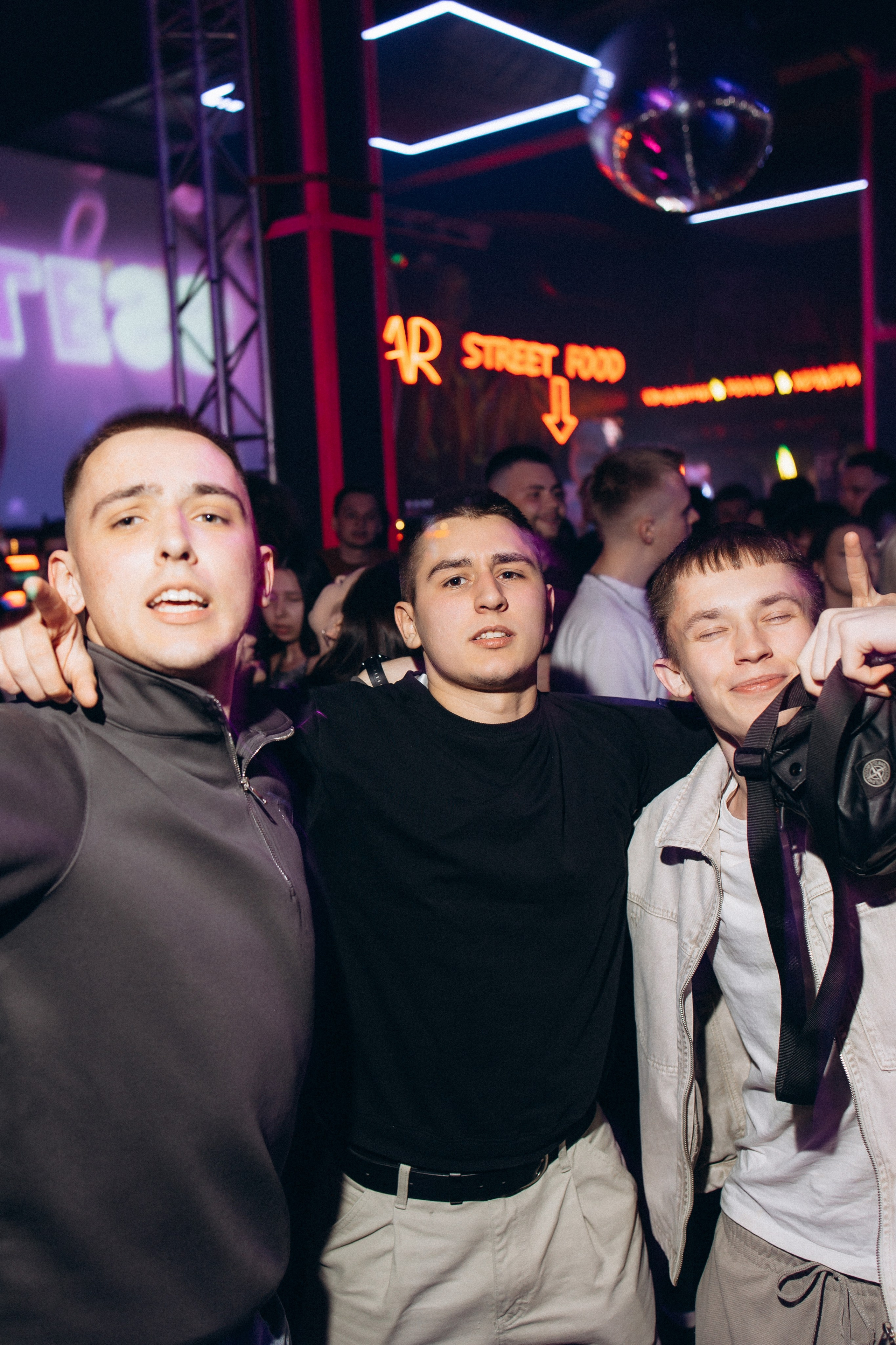 Bless 19-04-25. Свадебный фотограф Роман Медведев , Минск, Беларусь