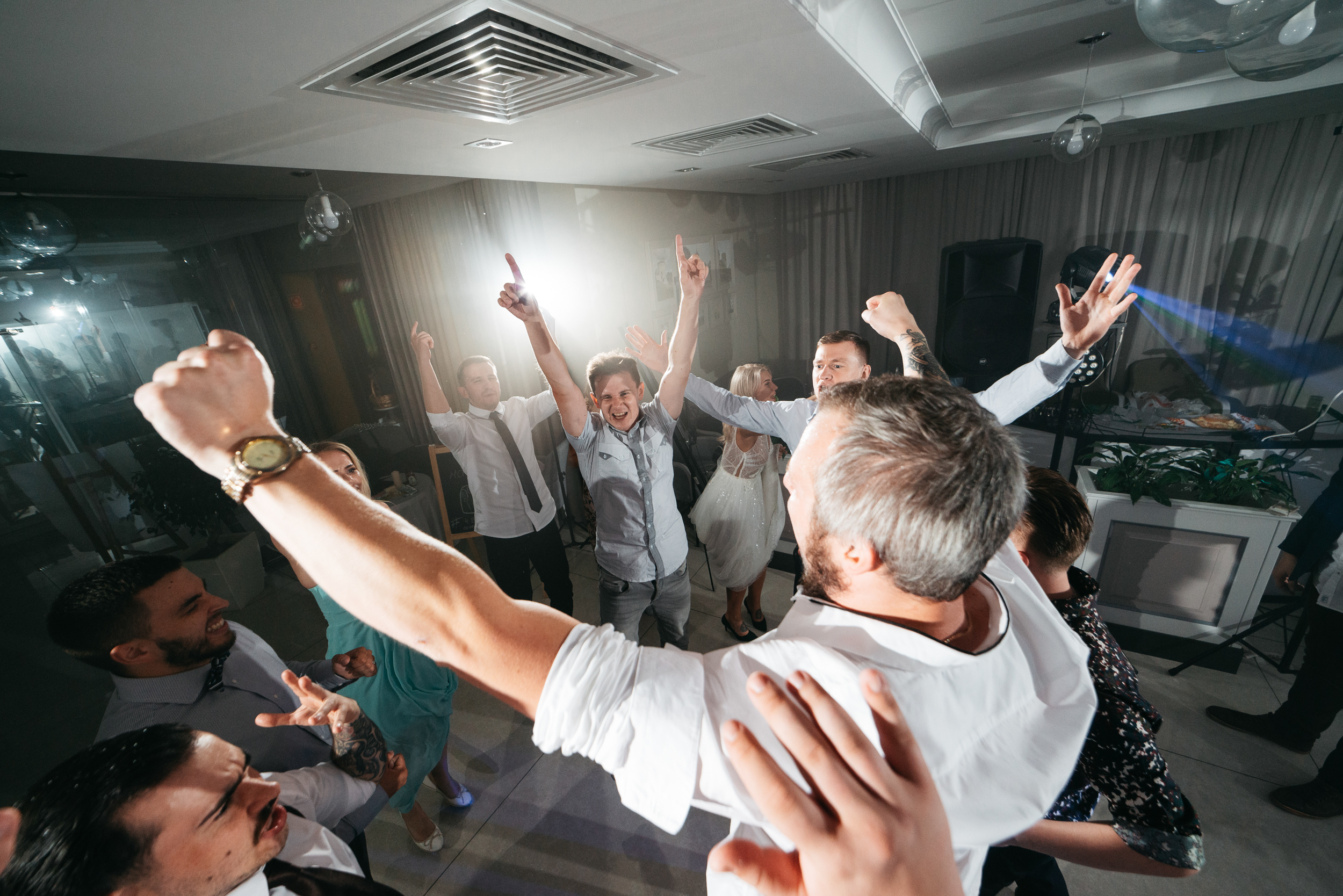 Фотограф Олег Иванов Псков ivamedia. Олег и Мария Ивановы фотограф и видеограф в Пскове Санкт - Петербурге