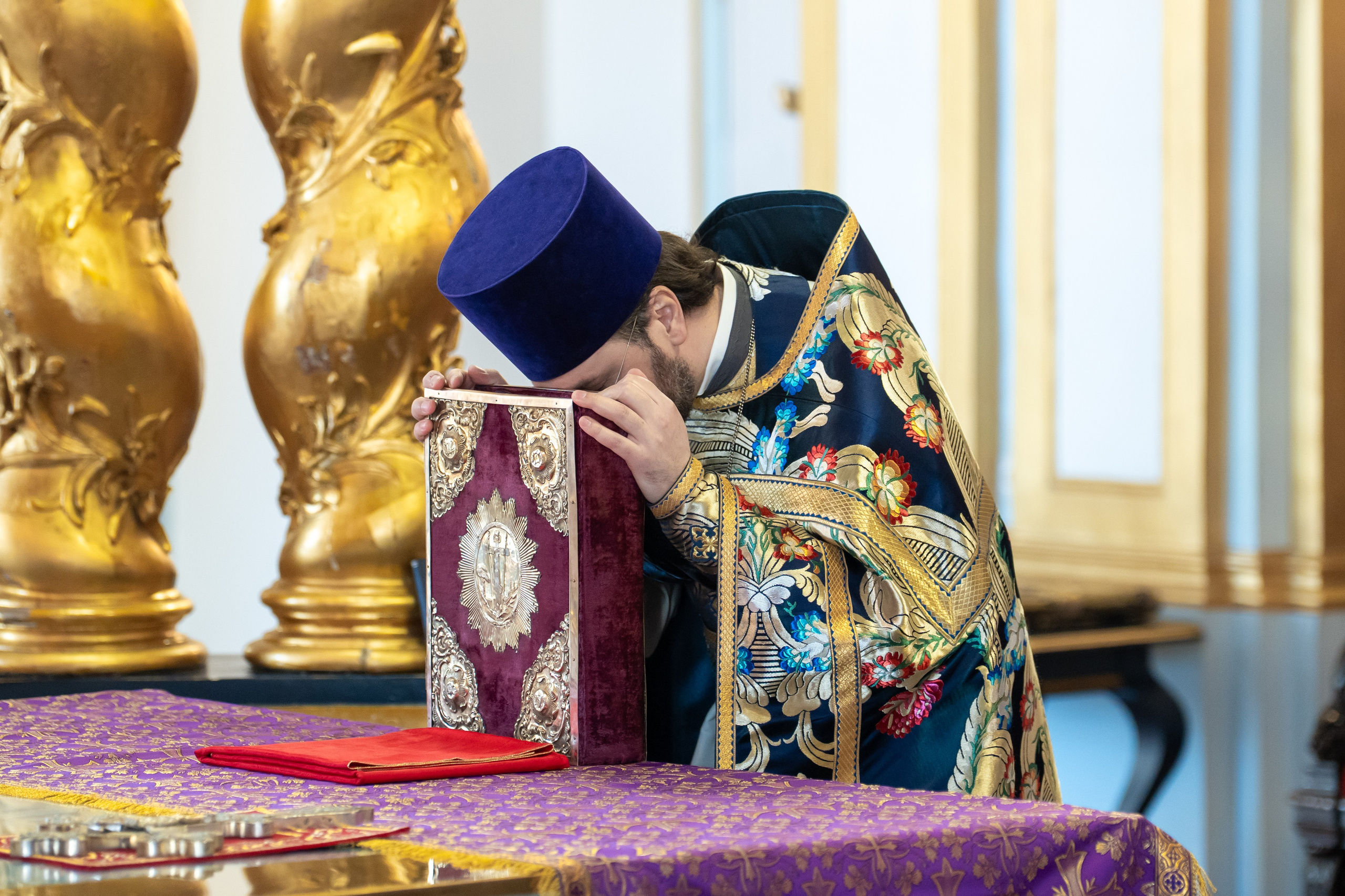 Неделя 4-я Великого поста, прп. Иоанна Лествичника. Святых сорока мучеников, в Севастийском озере мучившихся. НИКОЛО-БОГОЯВЛЕНСКИЙ МОРСКОЙ СОБОР