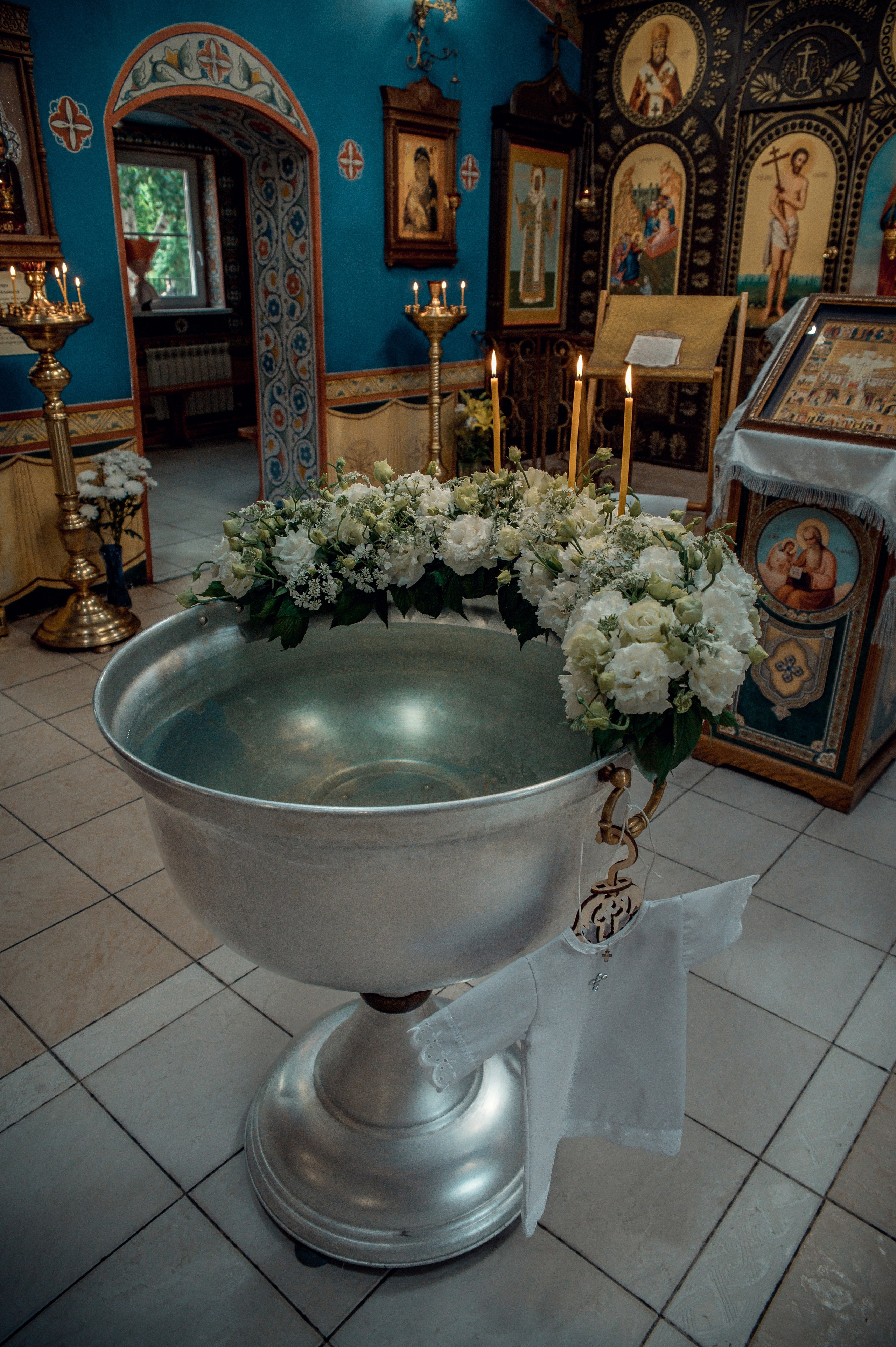 Таинство Крещения Филиппа, Храм святых Новомучеников и Исповедников Российских г. Волжский. Церковный, семейный и репортажный фотограф Волгоград, Волжский