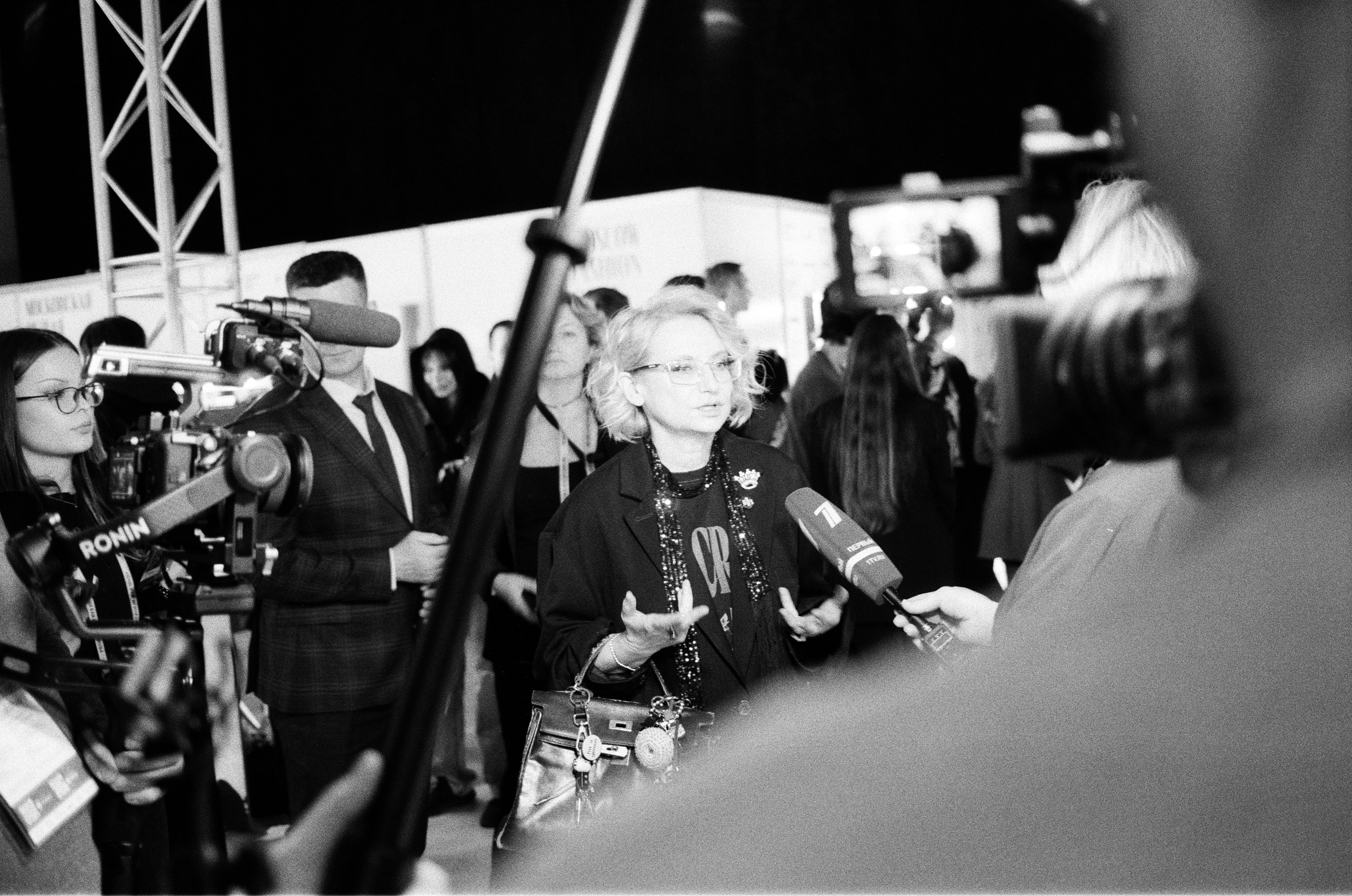 День 1. Плёночный фотограф Москва, Саша Звук