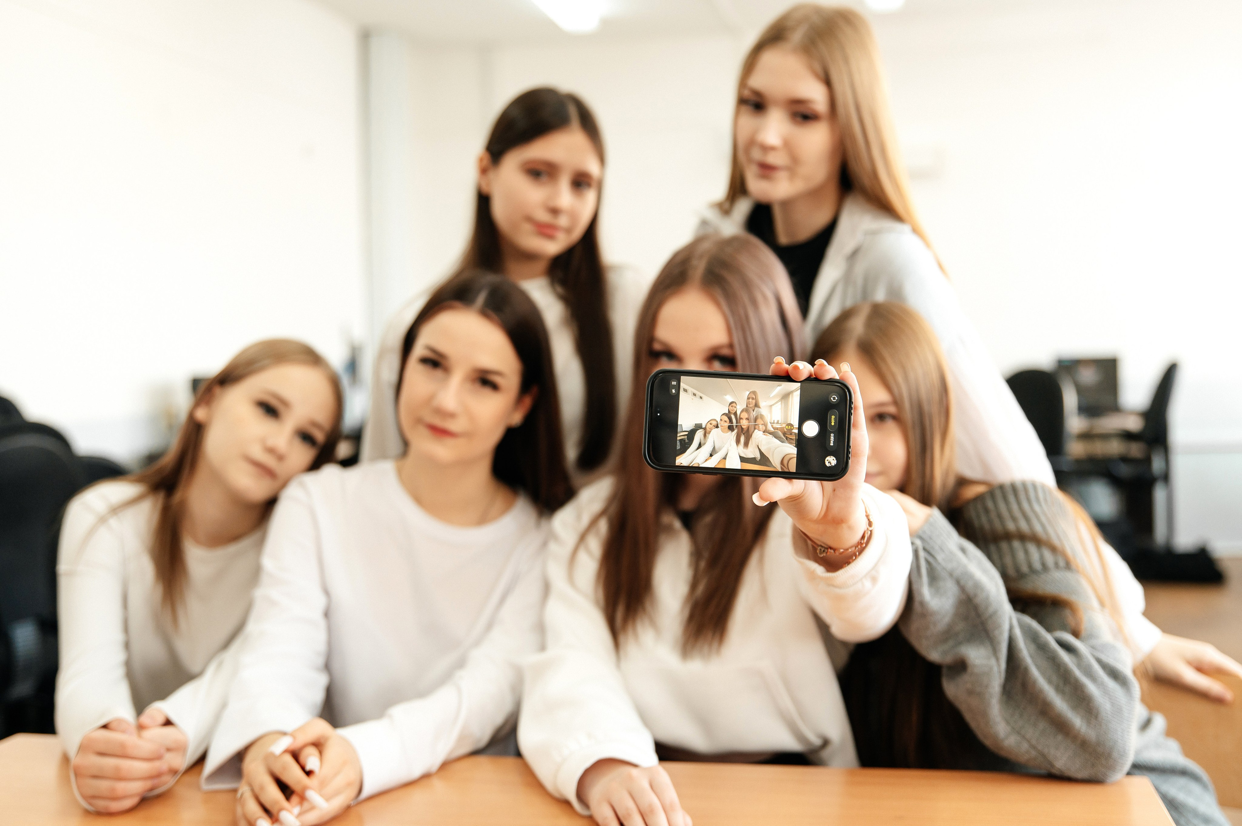 «В школе» 9 классы. Школьный фотограф в Свободном Анастасия Косицына