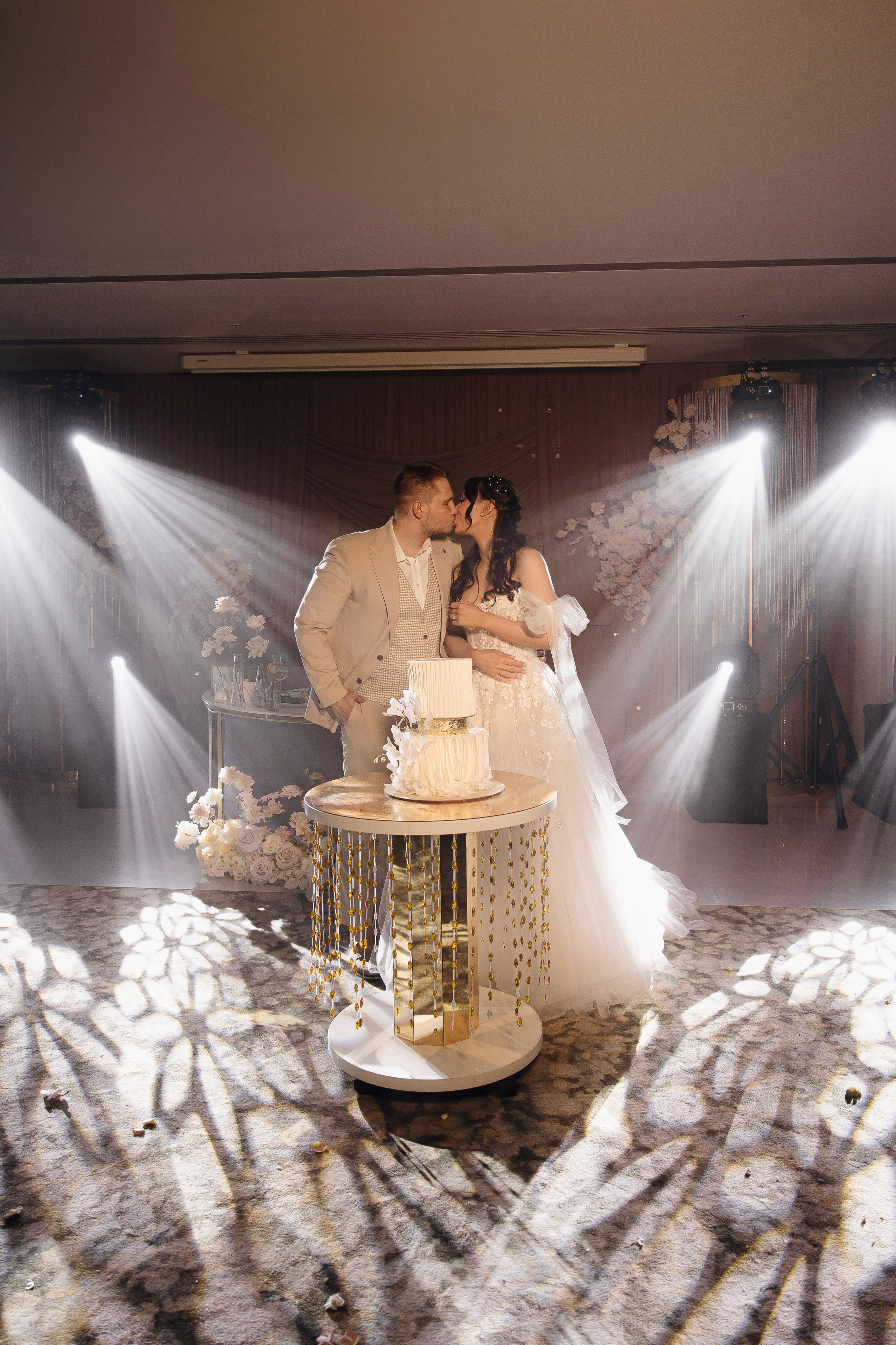 МАКСИМ И ЛИЗА, ЧЕЛСИТИ. Свадебный и индивидуальный фотограф в Челябинске Евгения Негодяева