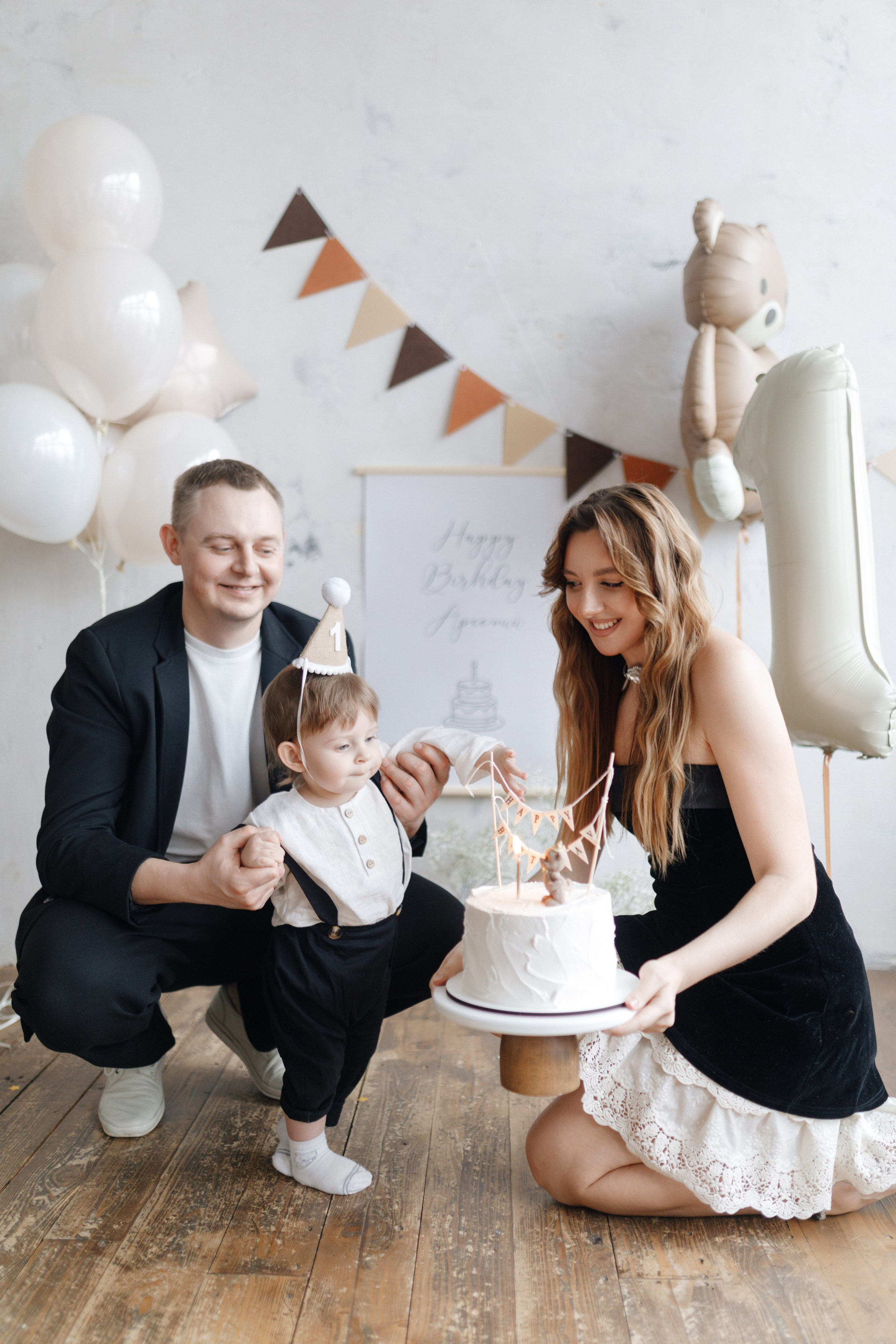 Арсению Годик. Главная