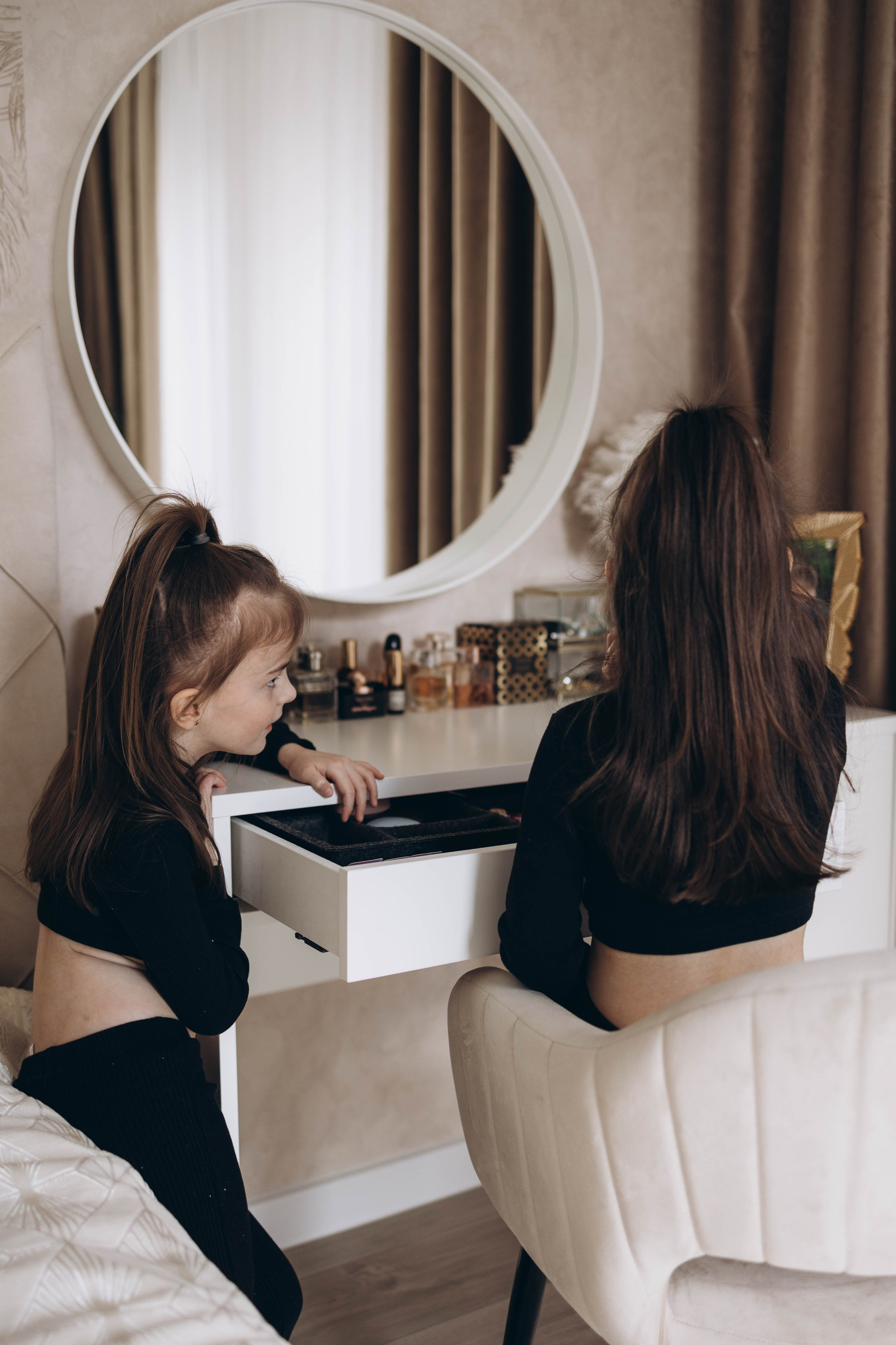 Наталия, Софа и Лиза. Семейный фотограф в Москве Виктория Ястребинская