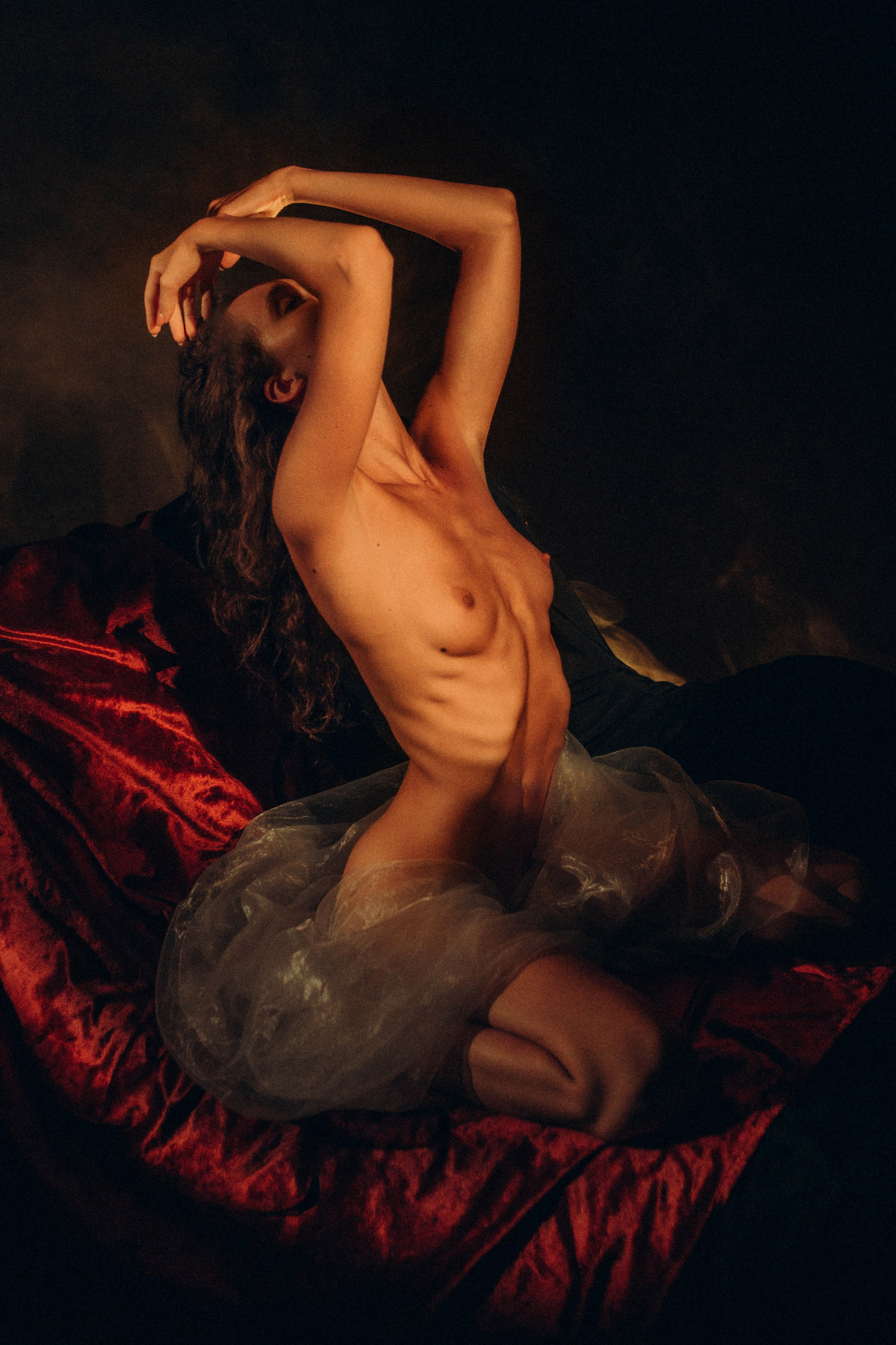 (18+) Обнажённая натура. Создадим шедевр? Виталина и её фотоискусство