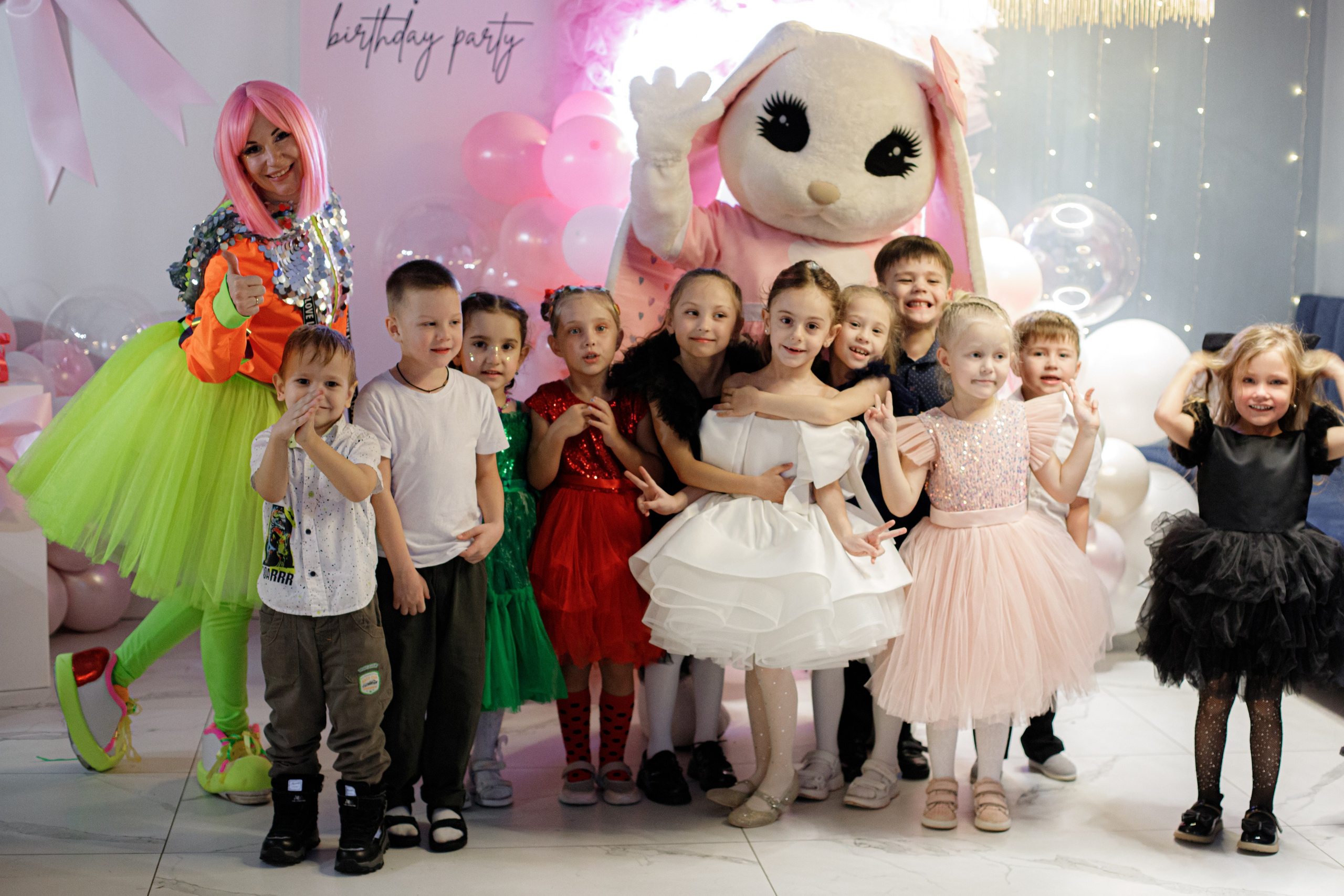 ASIA'S BIRTHDAY PARTY. Photokarish