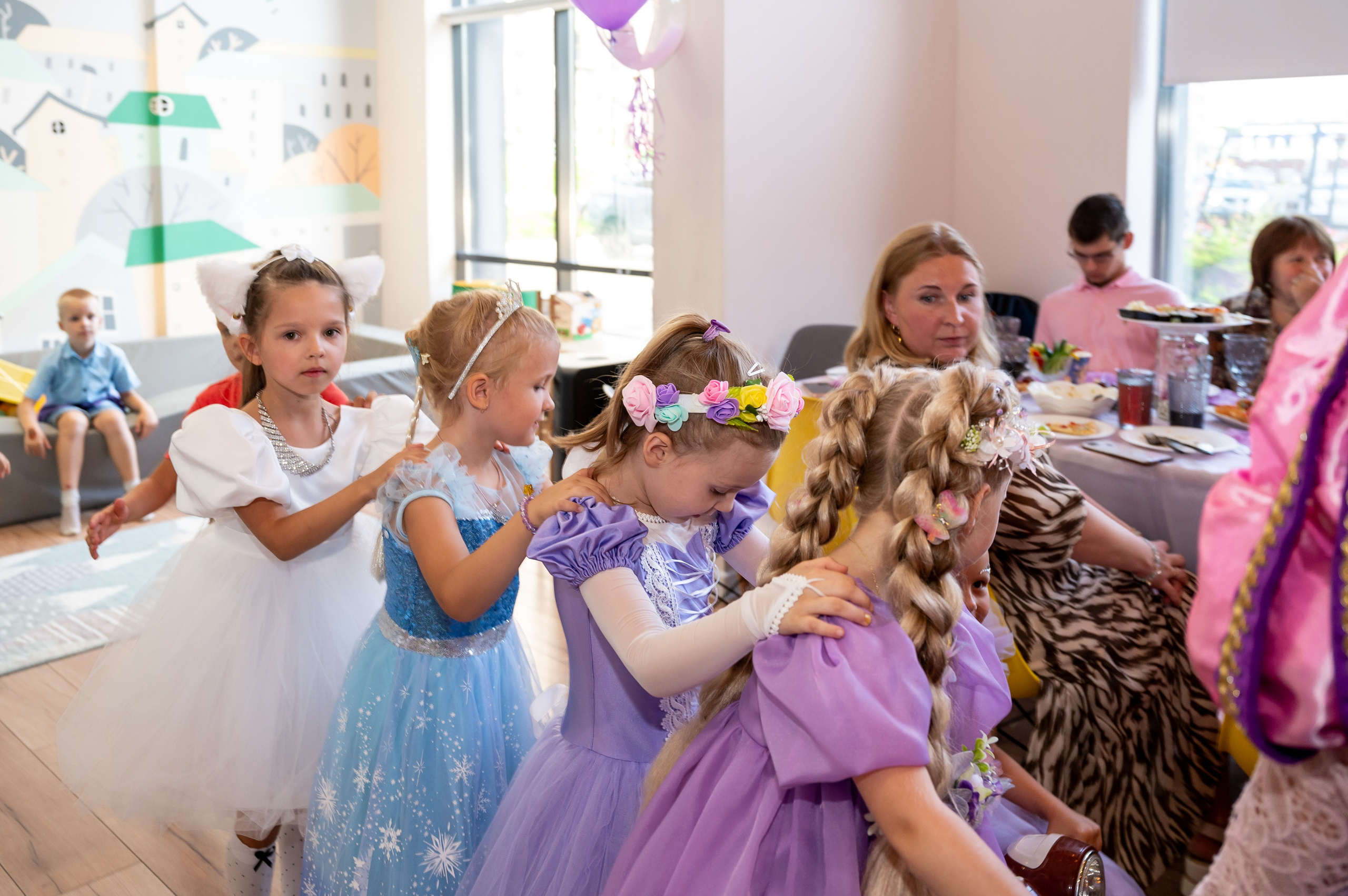 ДР в лофте с фокусником