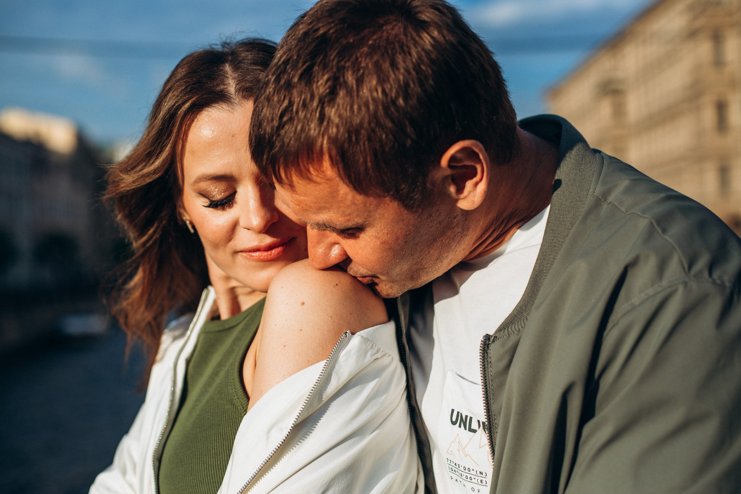 Сергей и Наталья в июне. Фотопрогулка в Петербурге. Индивидуальный и семейный фотограф в Санкт-Петербурге