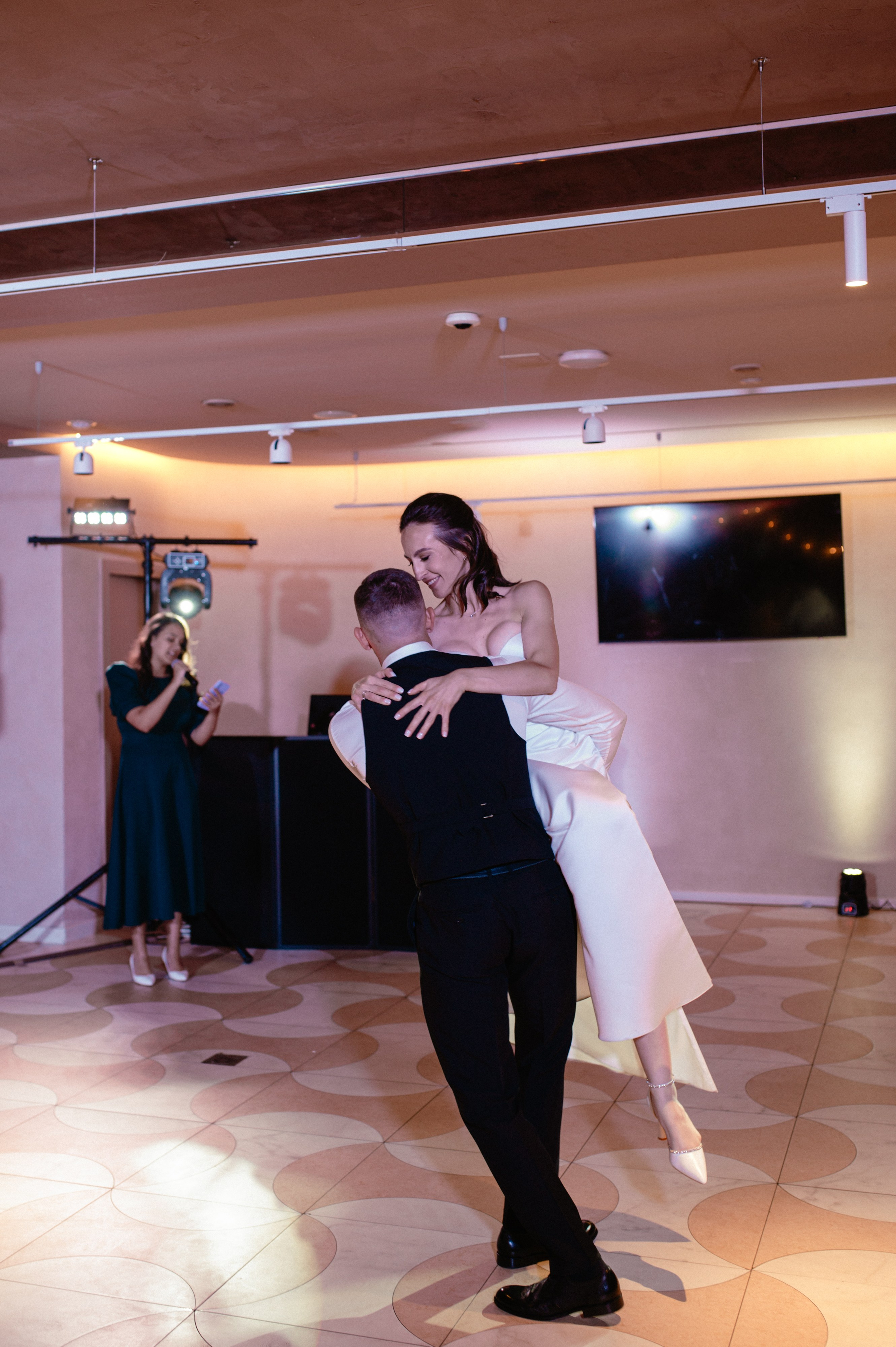 03.08.2024. RETOUCH-HOUSE