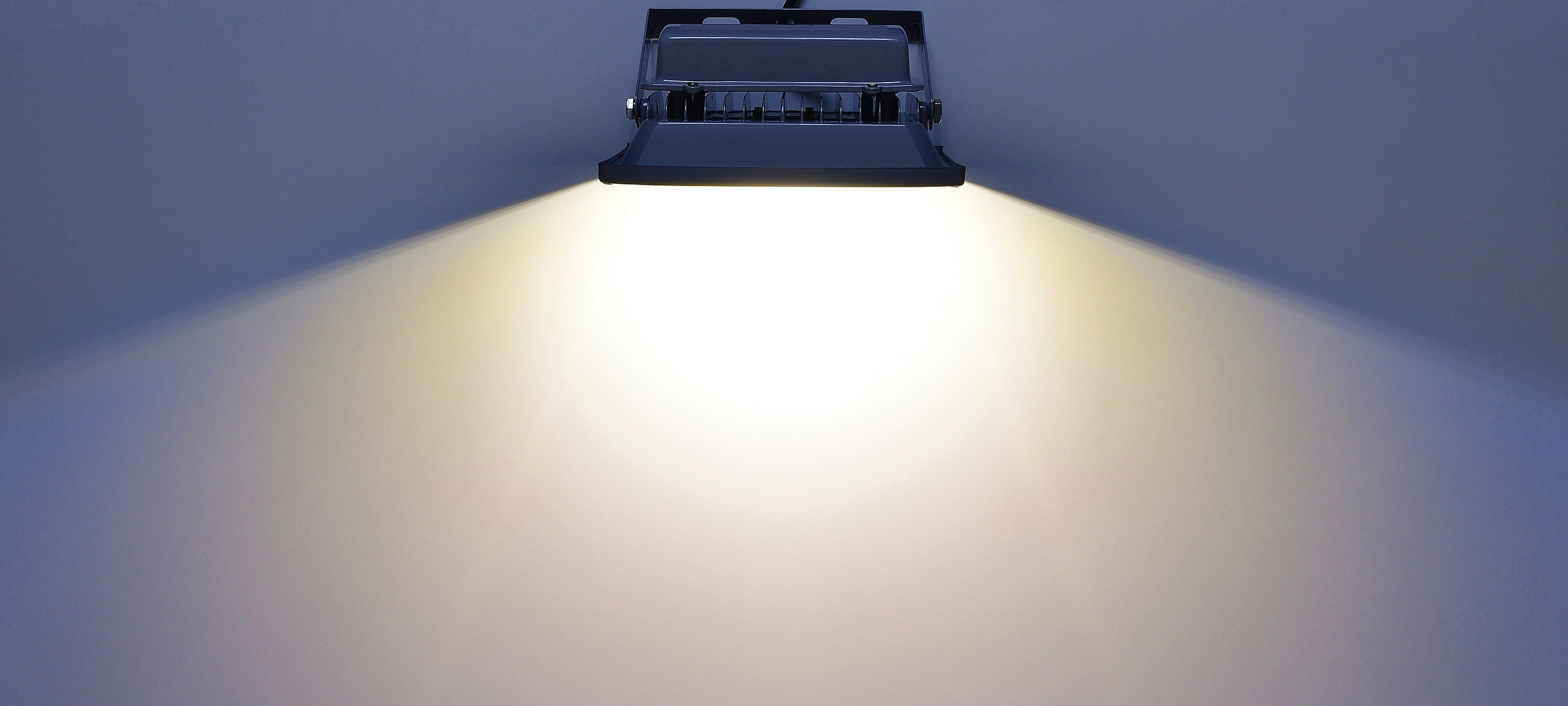 Фотосъёмка светового оборудования. Съемка люстр и светильников