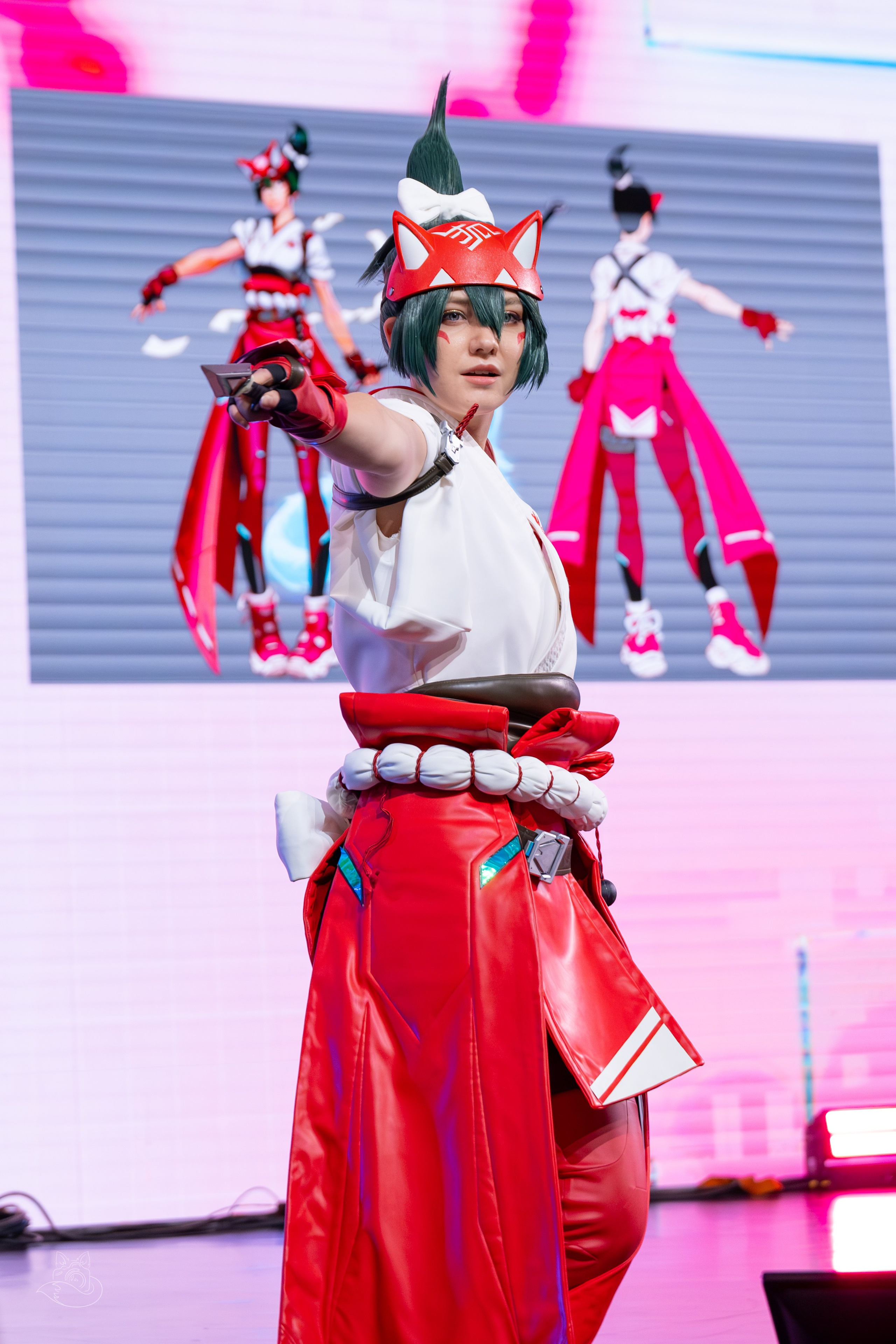 Сцена РЭД ЭКСПО 2024. Косплей фотограф