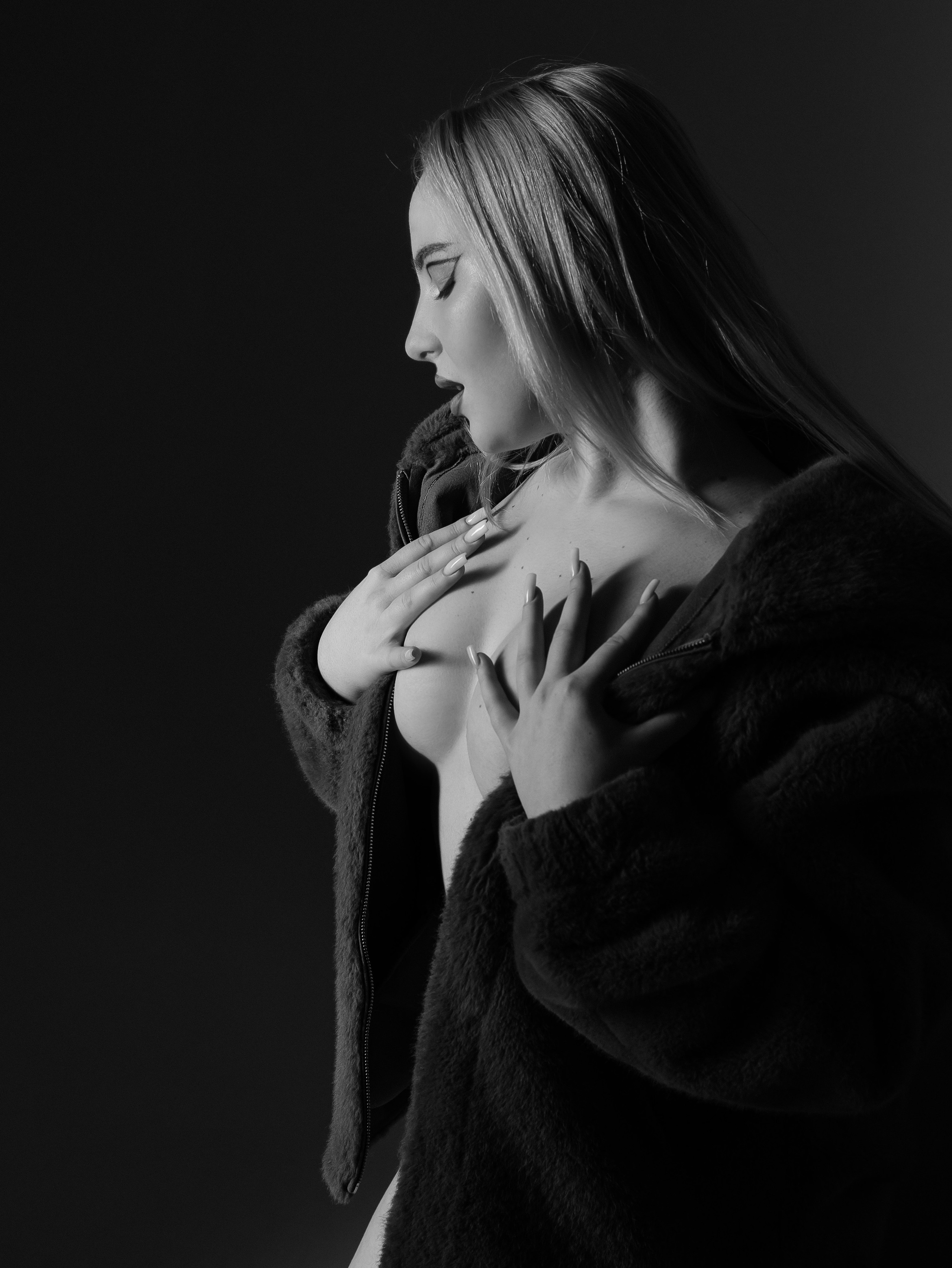 Кира. Главная