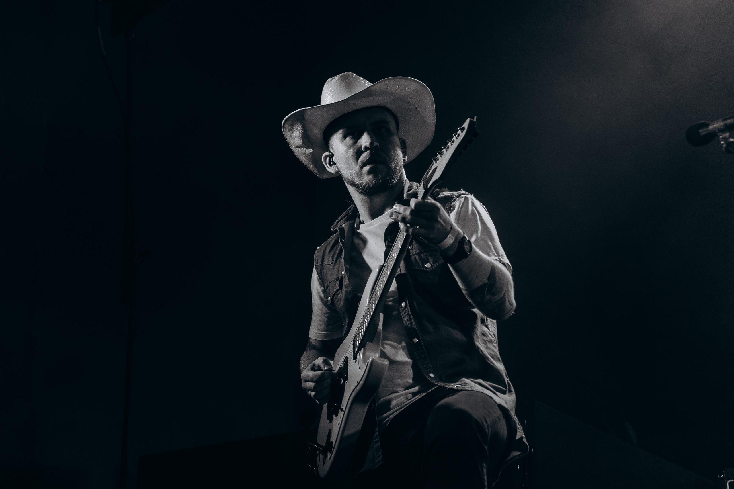 Заточка. Фотограф Виктория Дунаевская в Санкт Петербурге