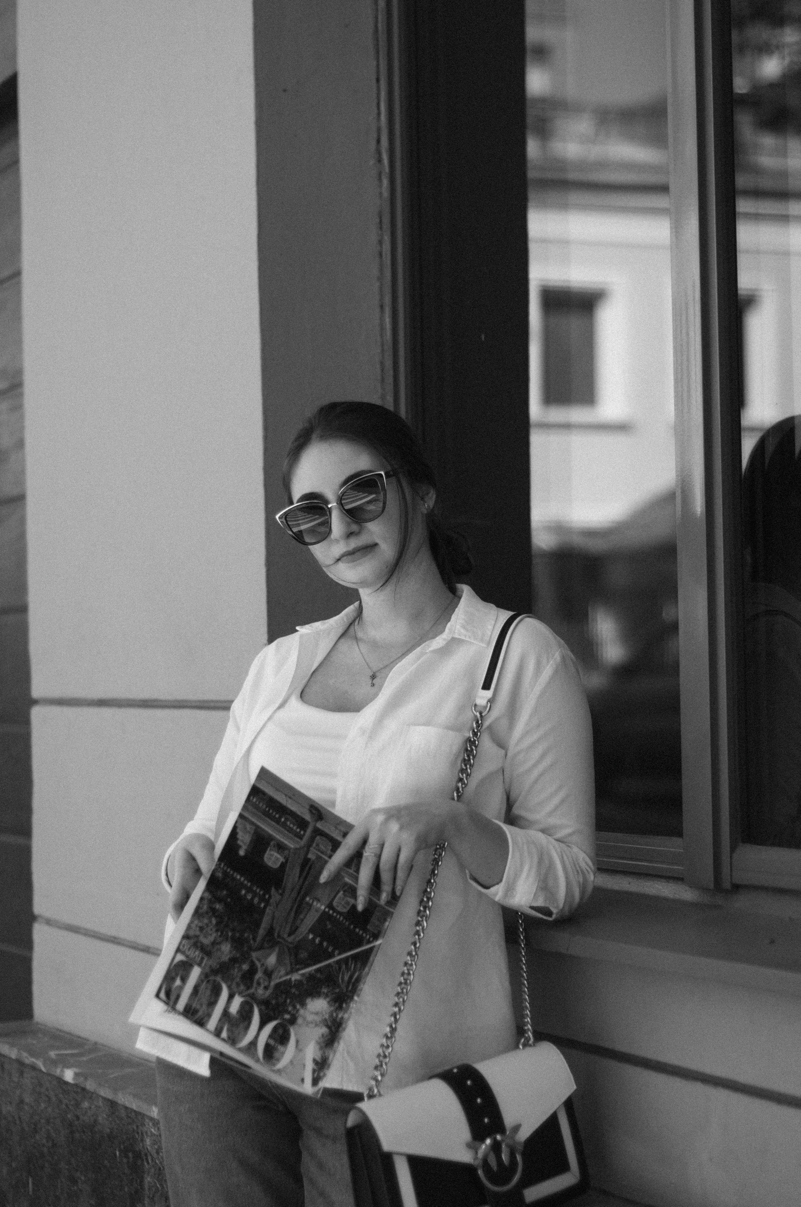 Девушка на фотопрогулке