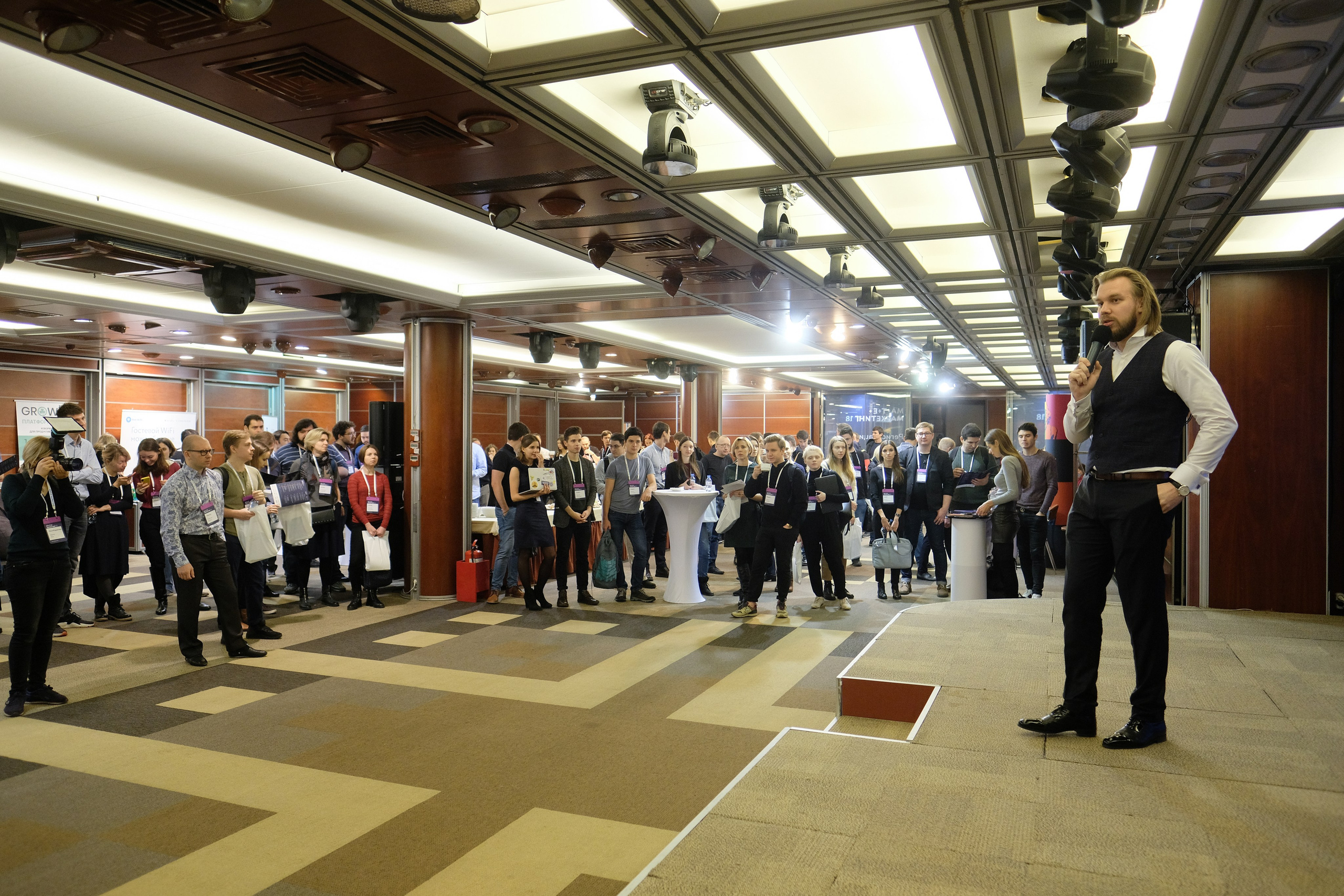 Матемаркетинг — 7 ноября 2018. Фотобанк Матемаркетинг