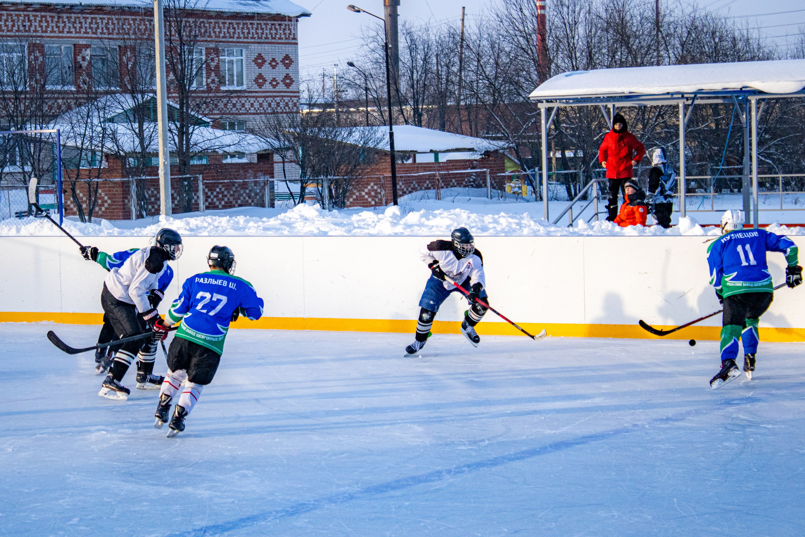 Хоккей г.п Атиг-г.п Дружинино