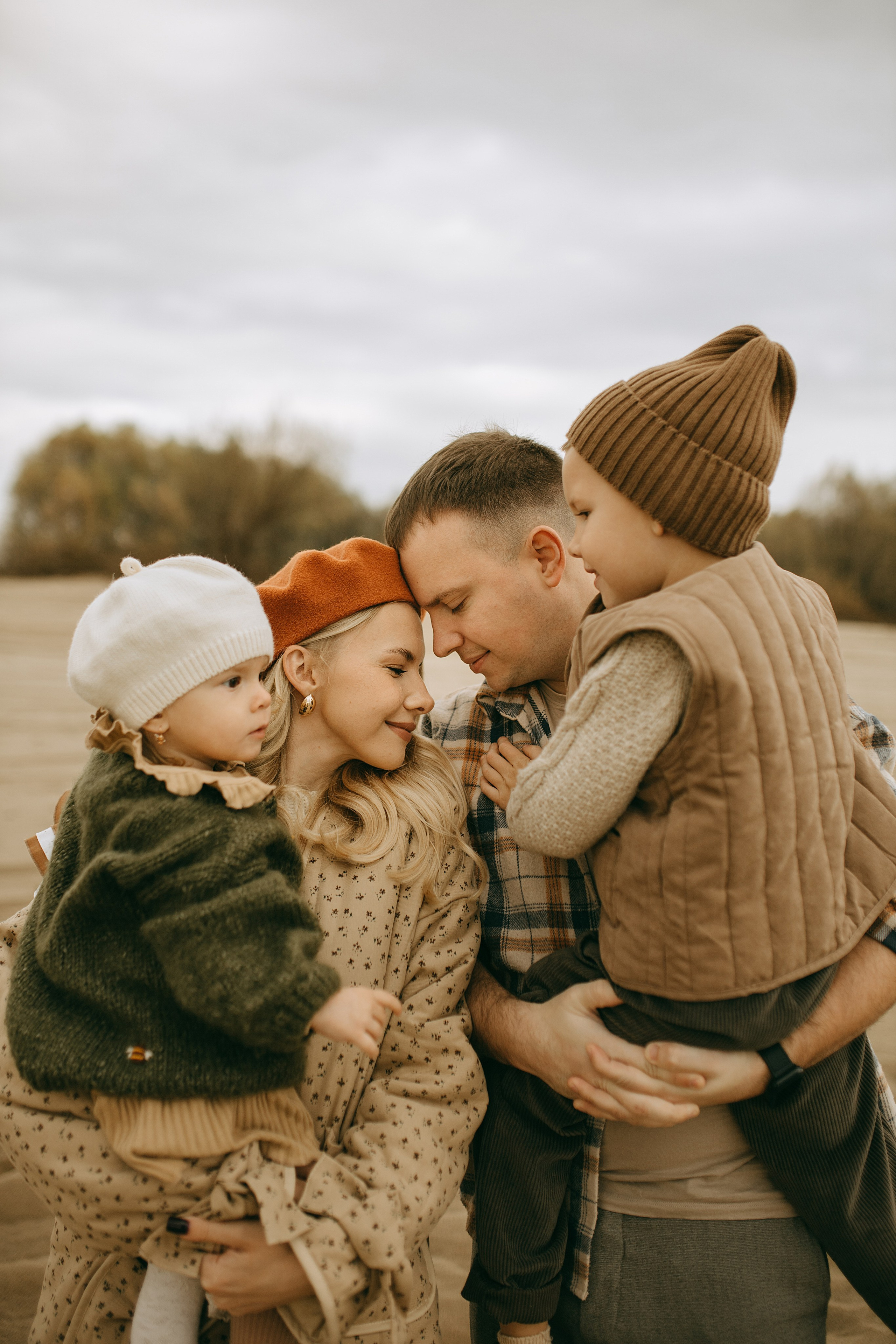 Прогулка у воды осенью. Семейный и детский фотограф в Рязани Екатерина Воронцова